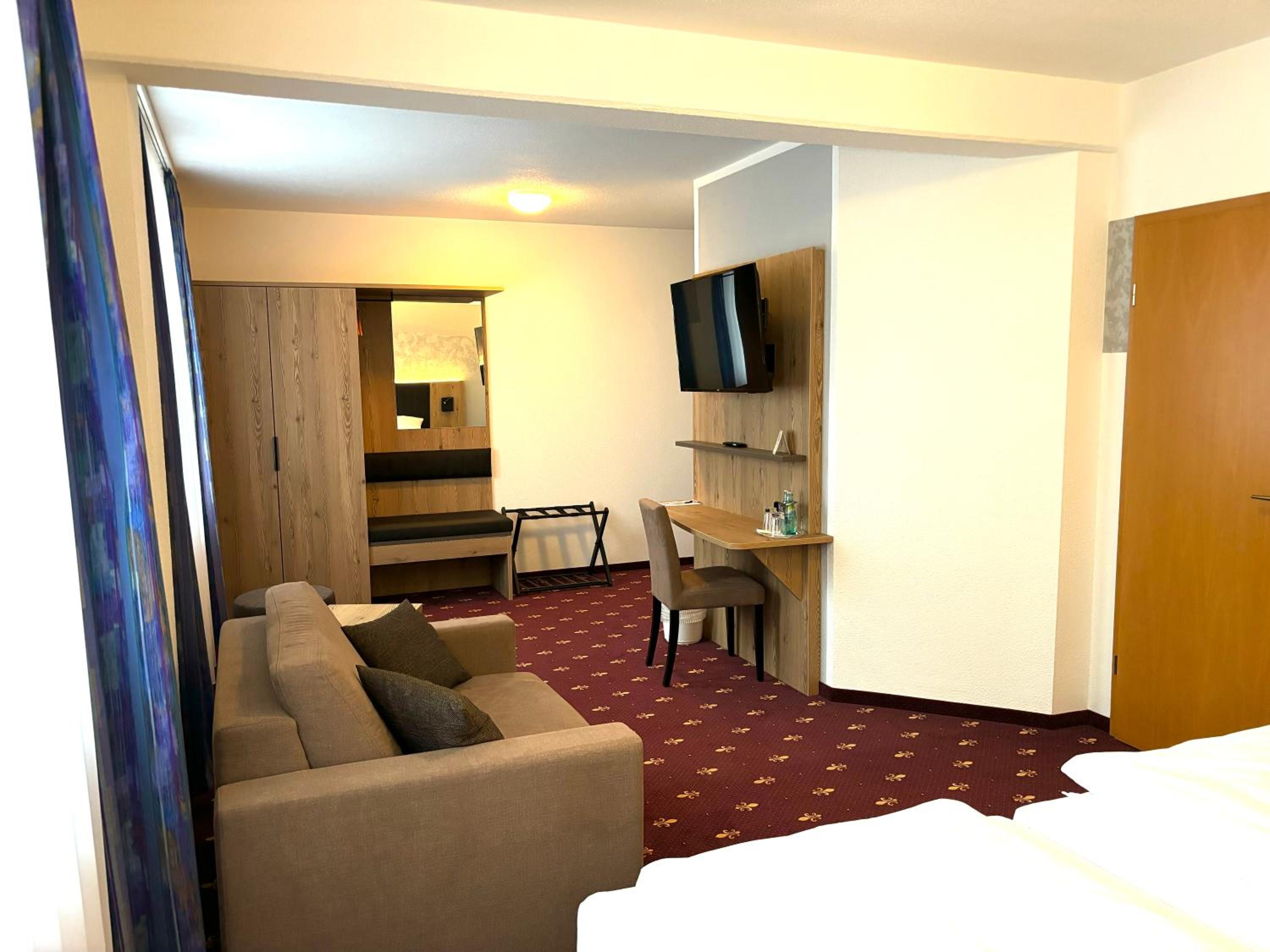 Large Double Room