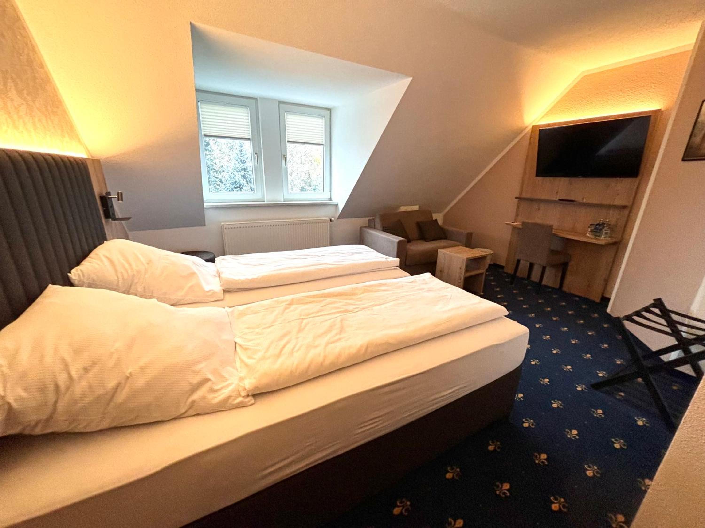 Large Double Room