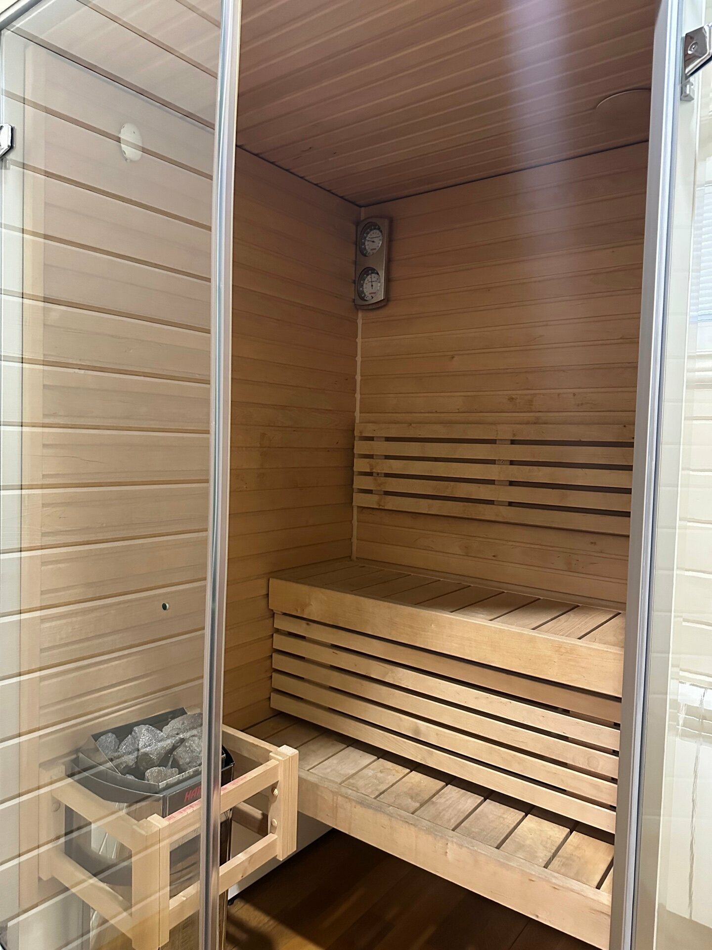 Полулюкс  с Сауной