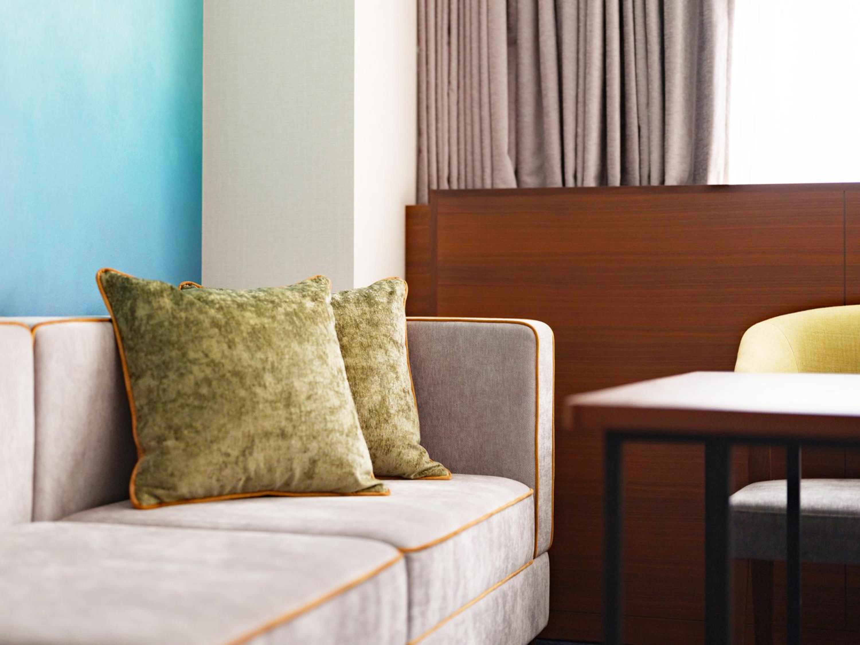 Executive Deluxe Twin Room with Club Lounge Access