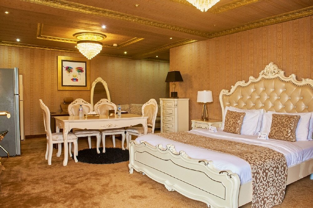 Royal Suite