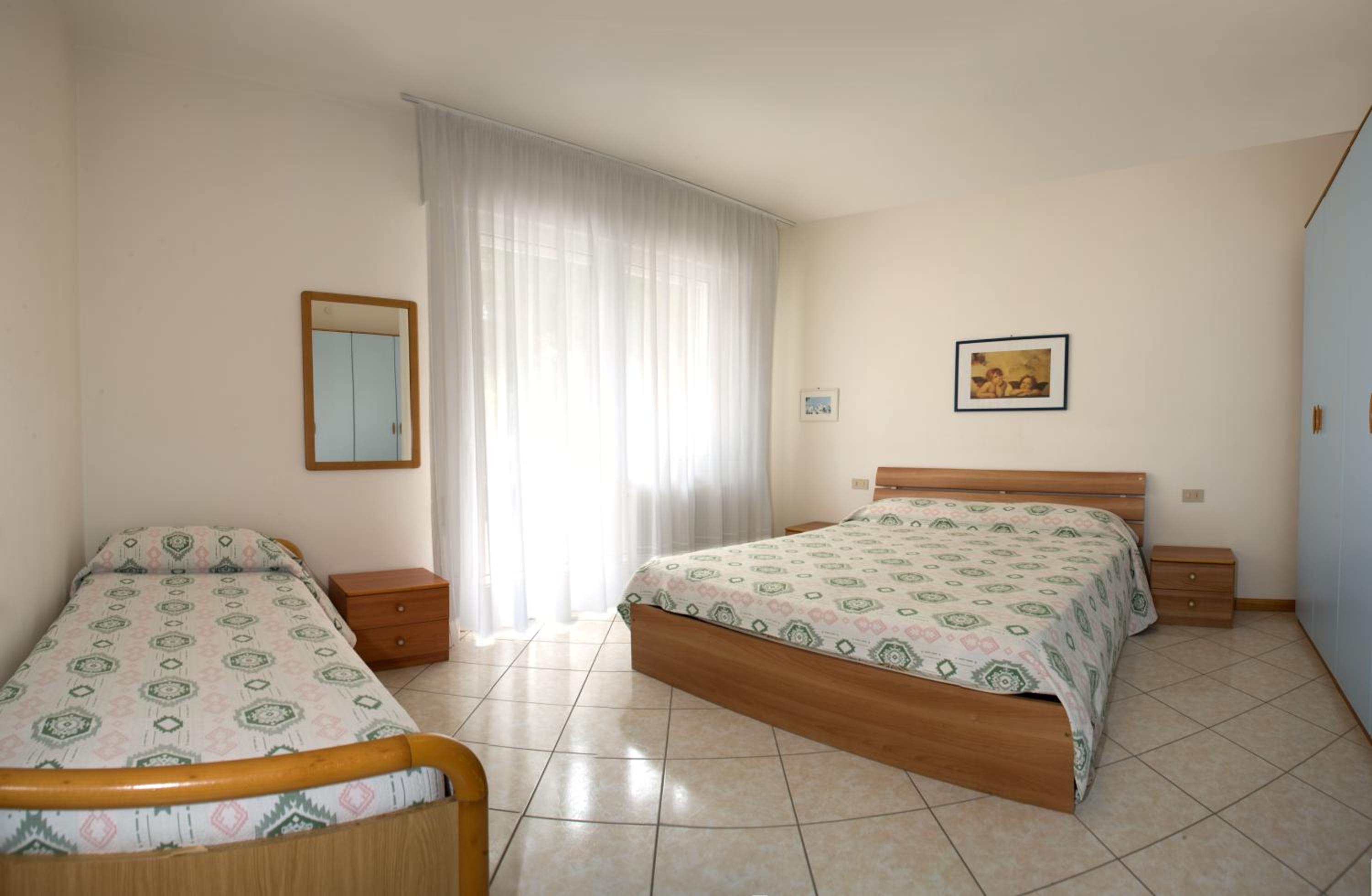 One-Bedroom Apartment - Blue