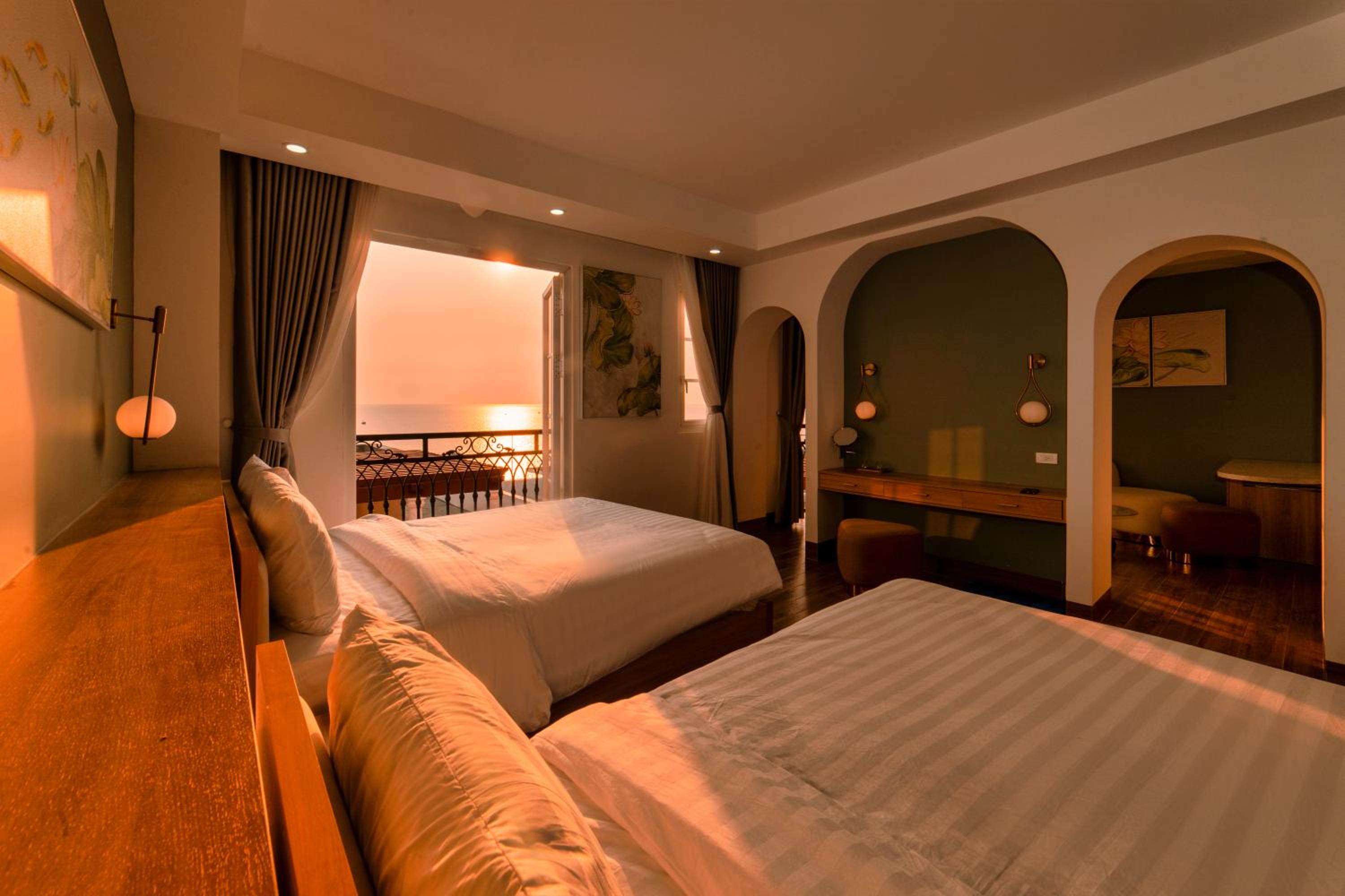 Family Room with Sea View