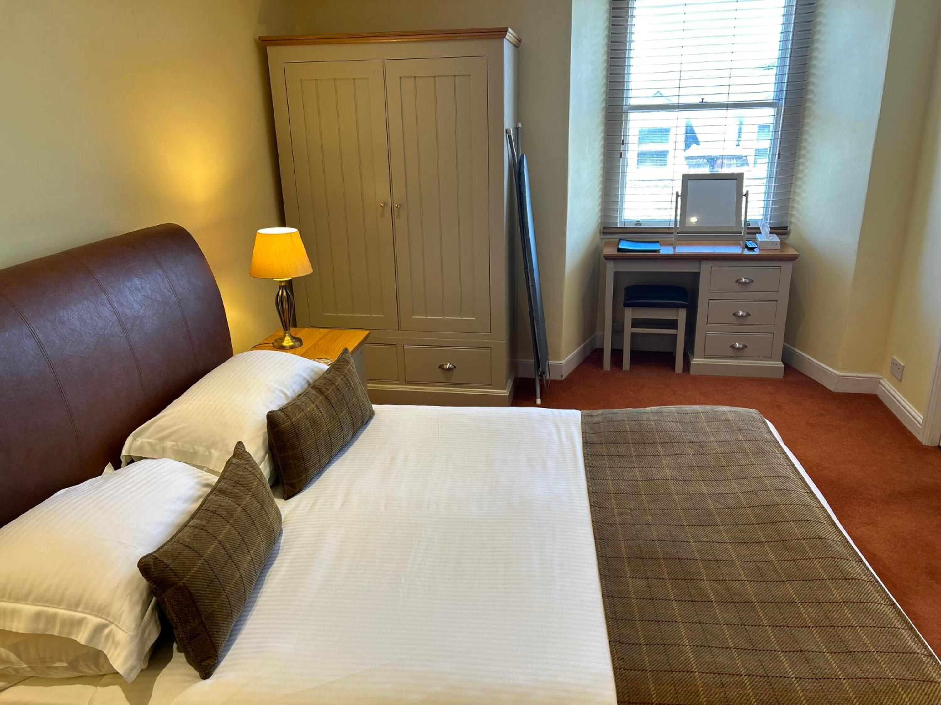 Deluxe Double or Twin Room