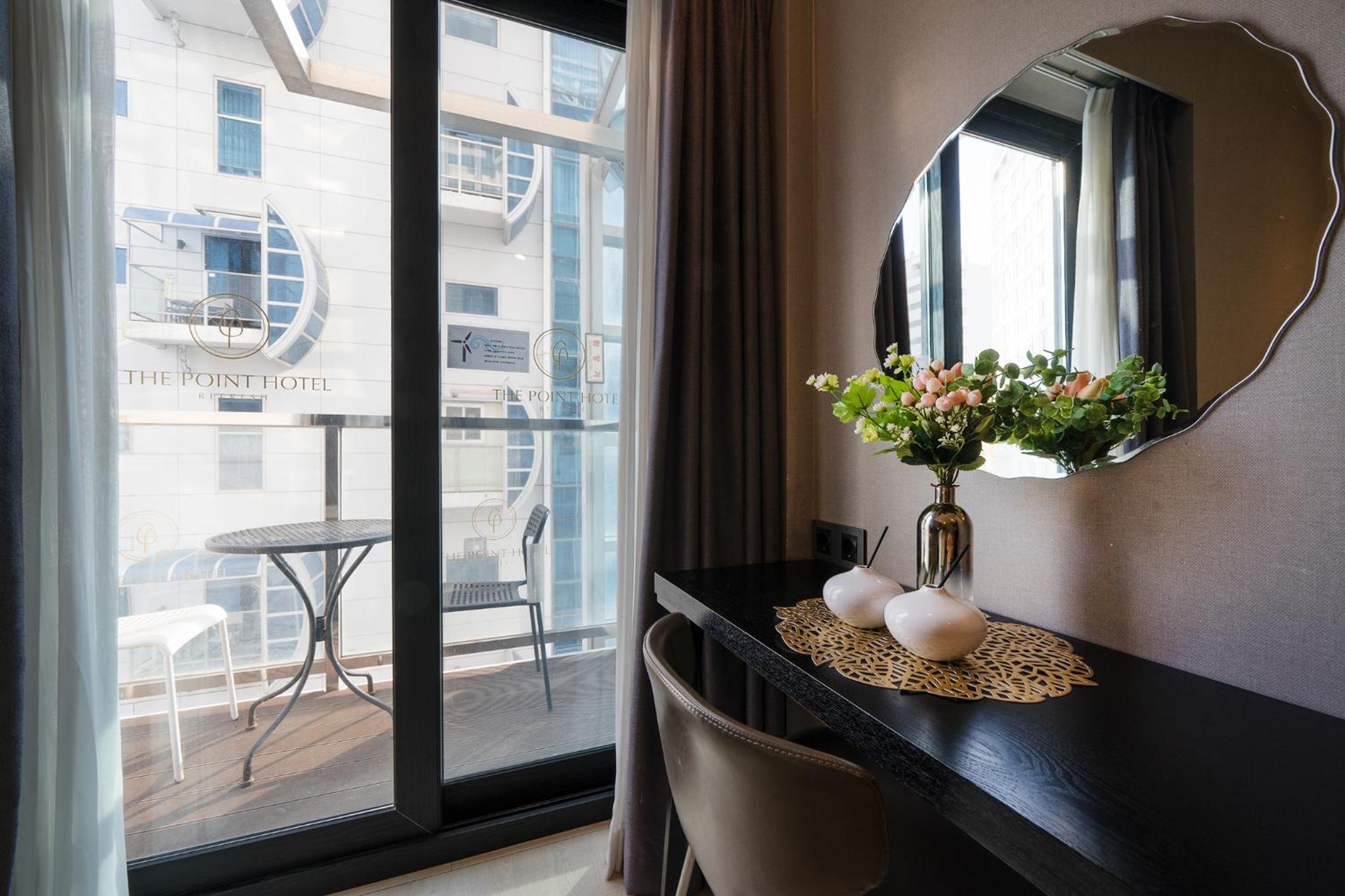 Deluxe Room with Terrace