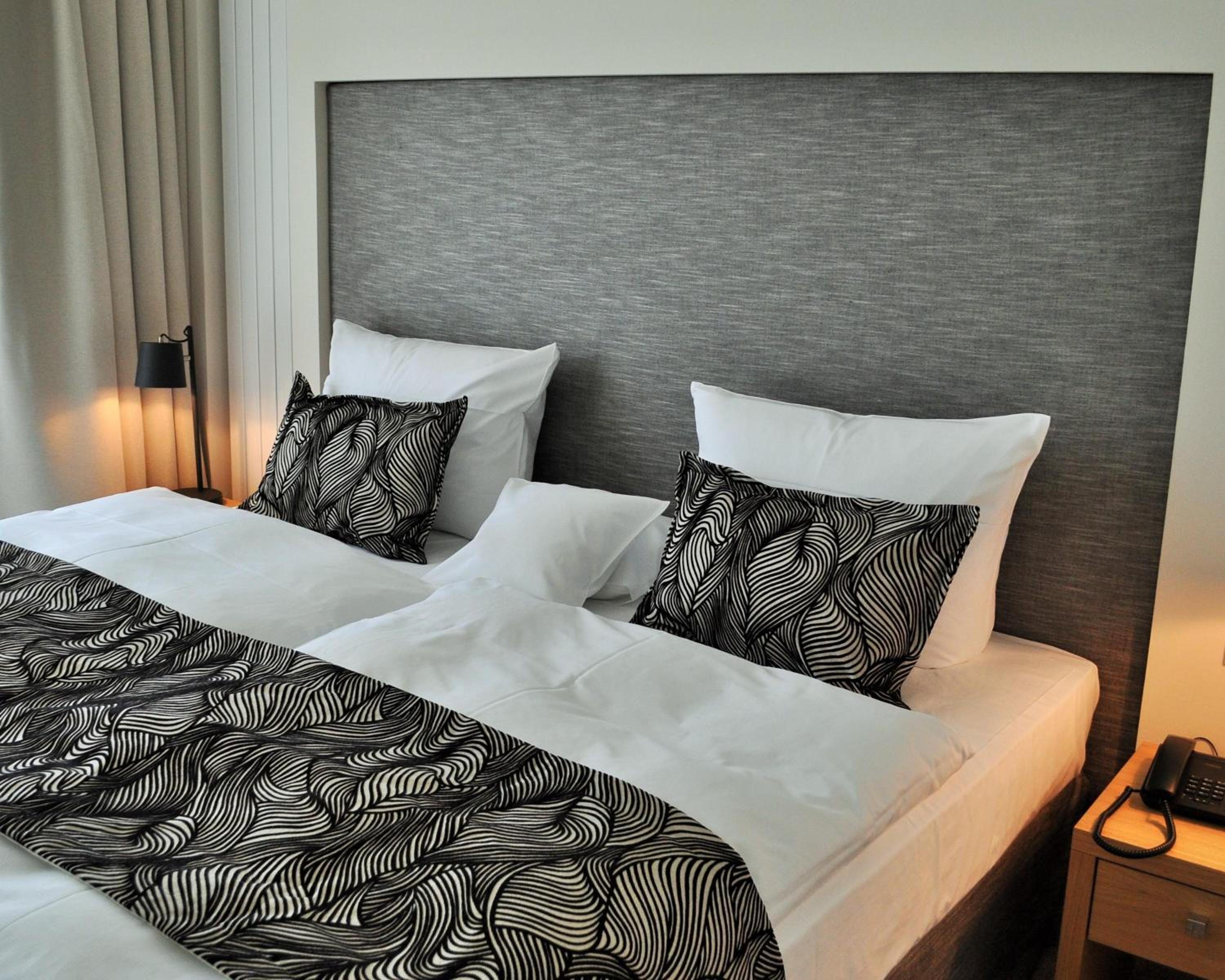 Classic Double Room with Balcony and Land View (no pets)