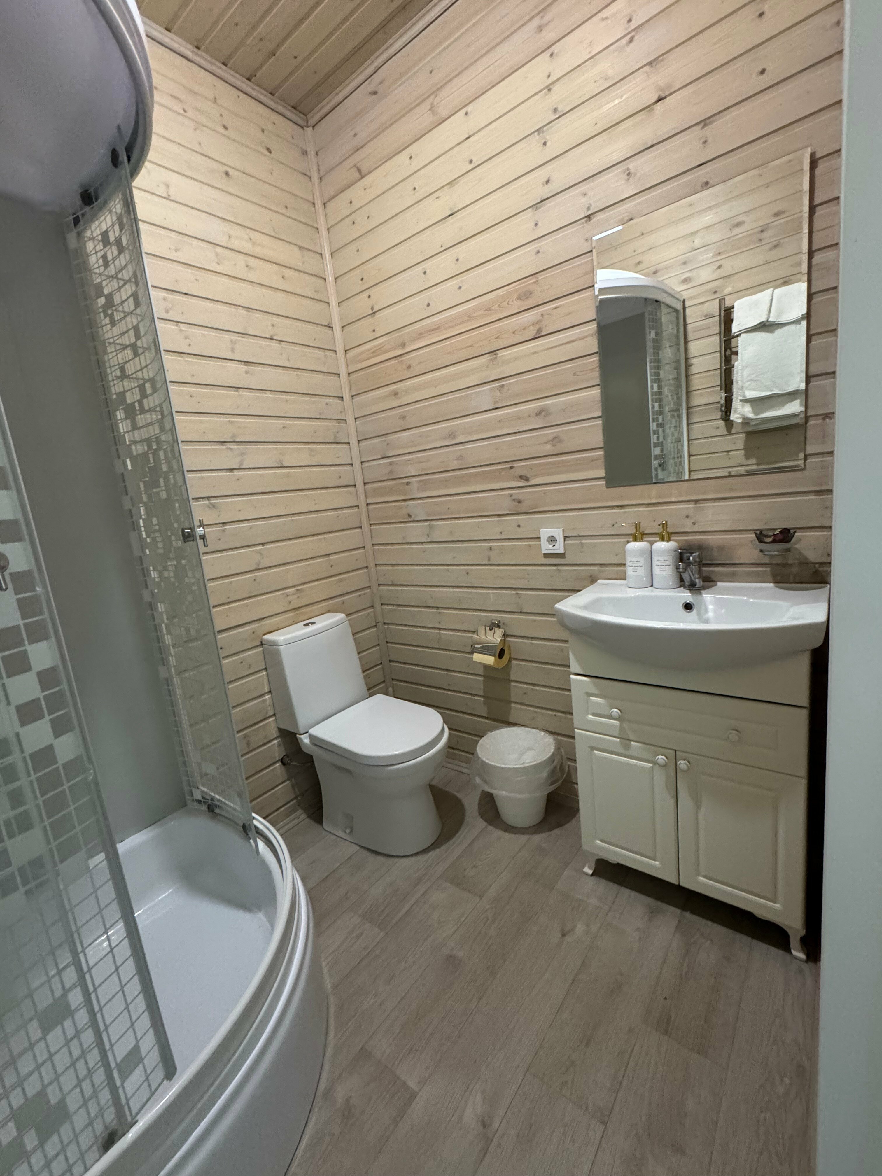 Семейный номер с видом на горы