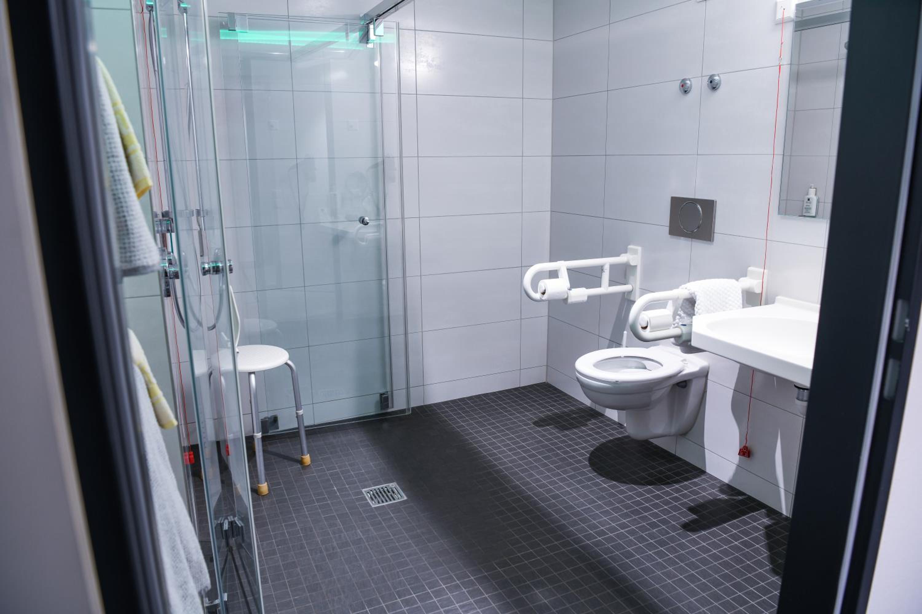 Quadruple Room barrier-free accessible