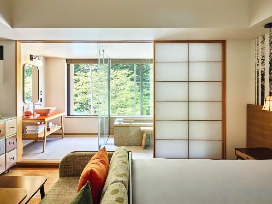 1 King Standard Private Hot Spring