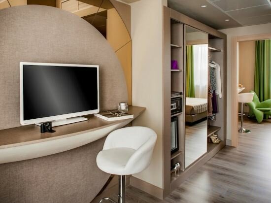 Superior Double Room with Balcony
