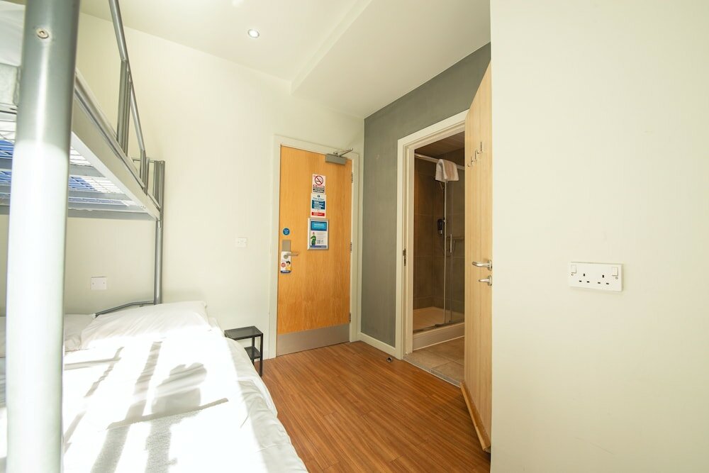 Triple (Bunk Bed & Single)