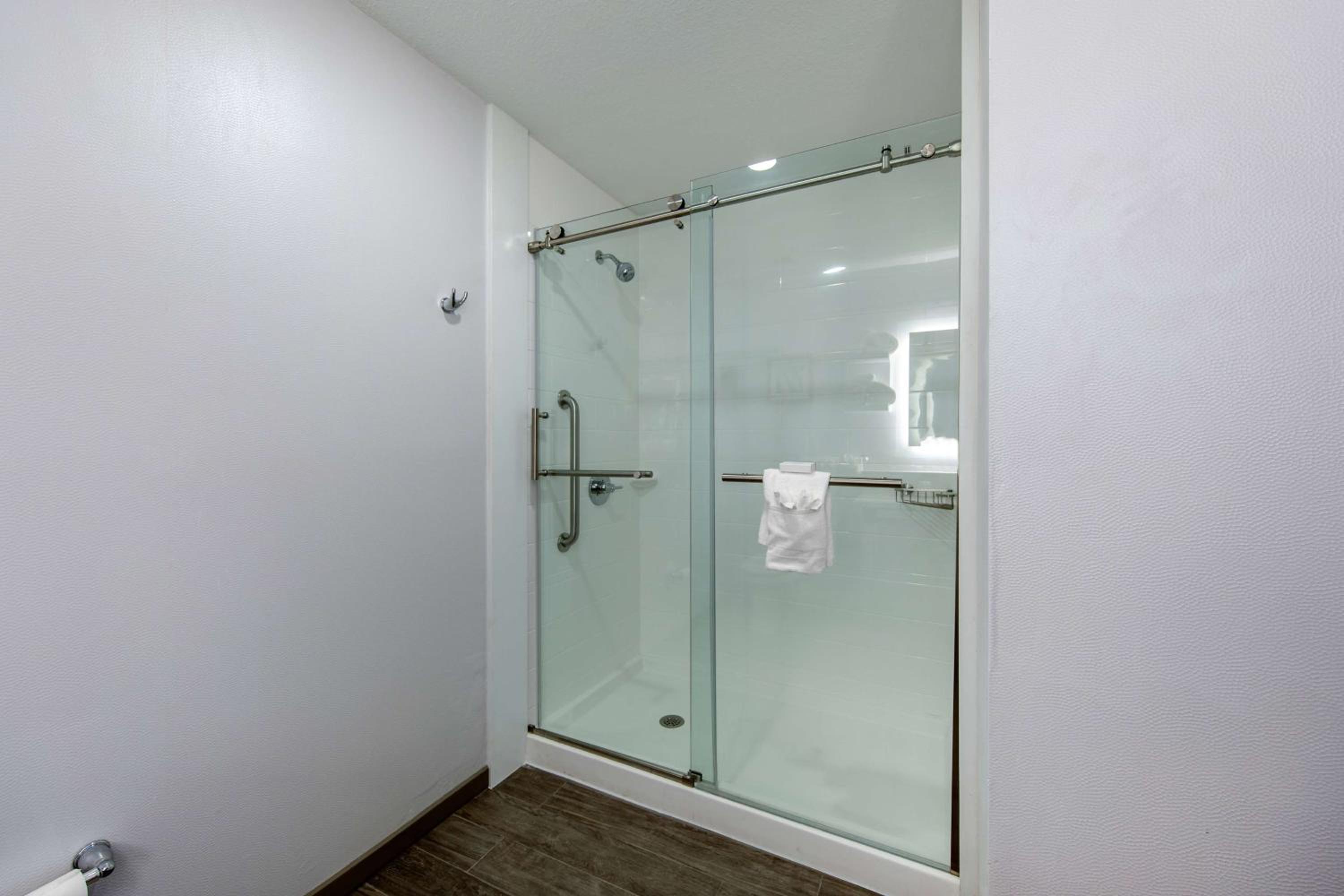 Superior King Studio