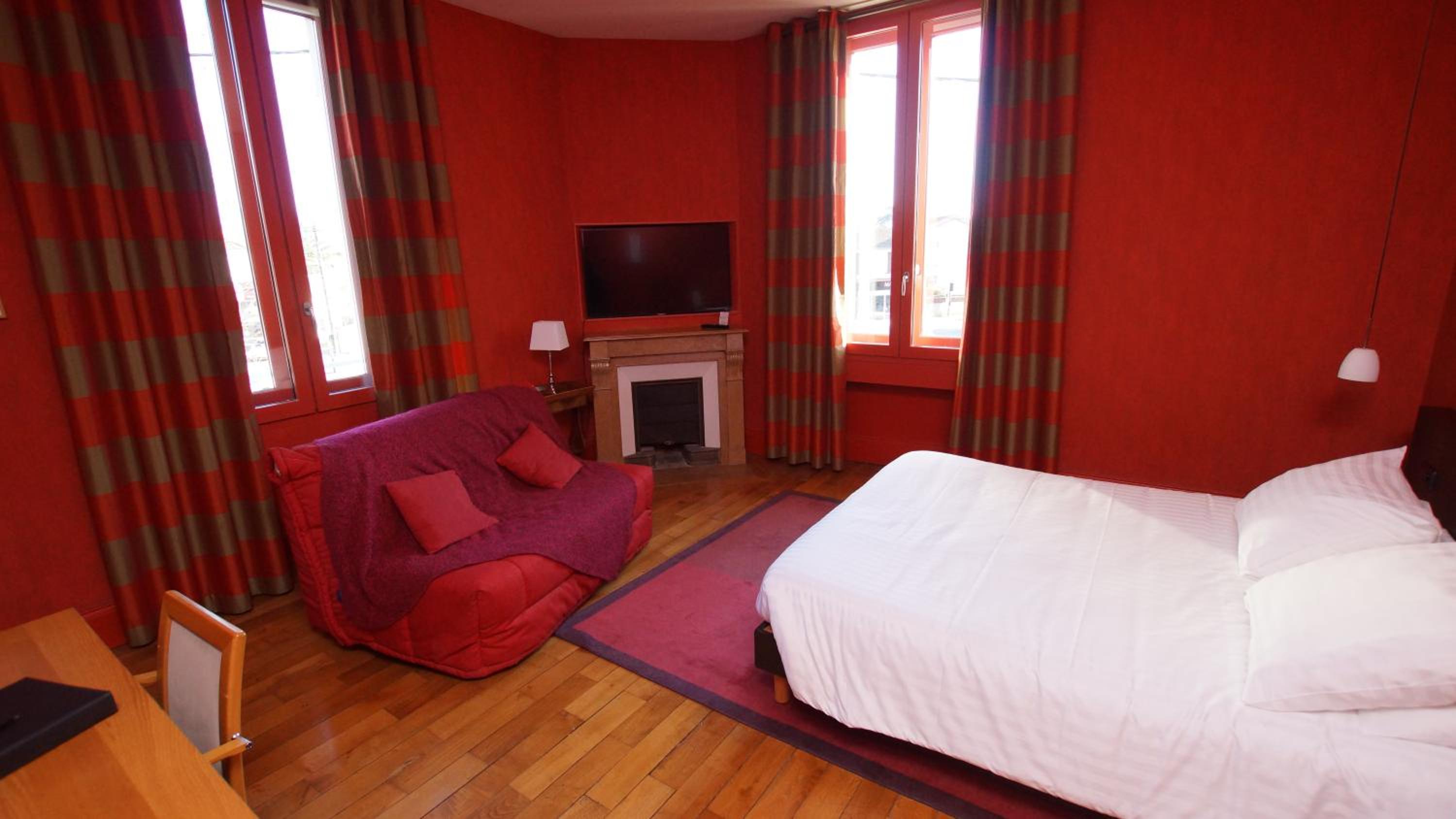 Superior Family Room