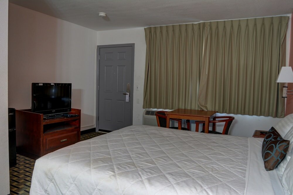 Superior Single Room, 1 Queen Bed