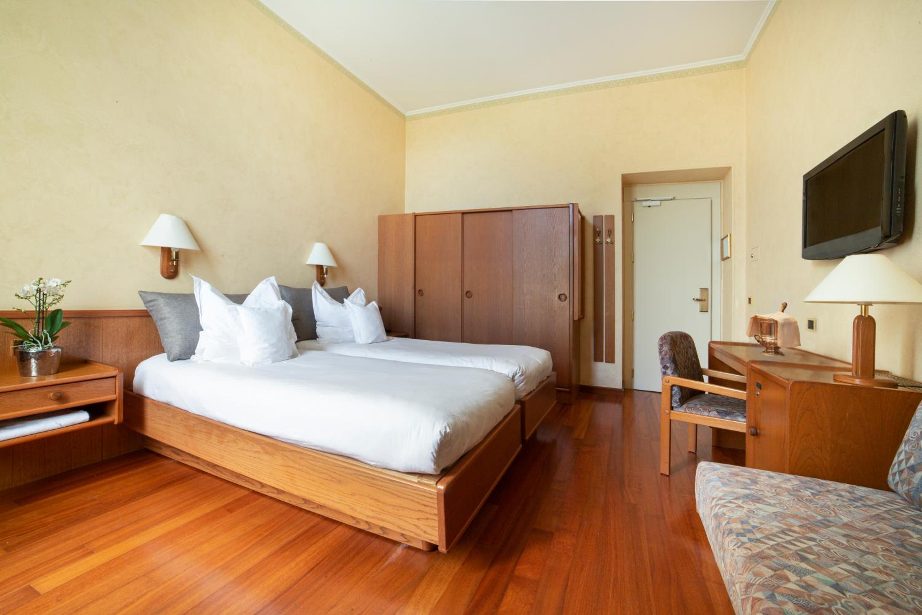 Superior Triple Room