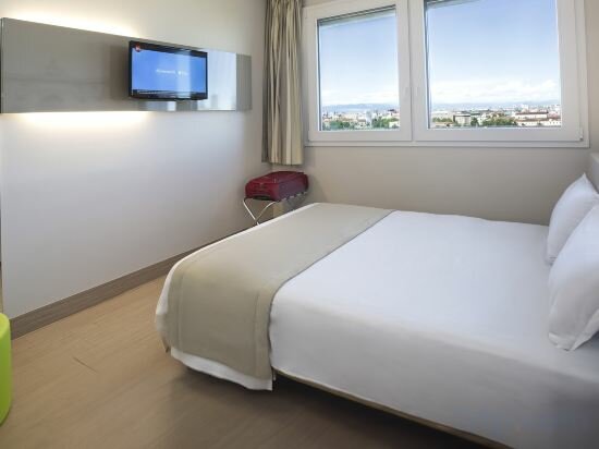 Double Room With View