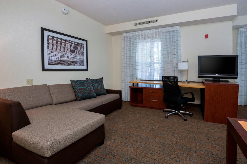 Studio, 1 King Bed with Sofa bed