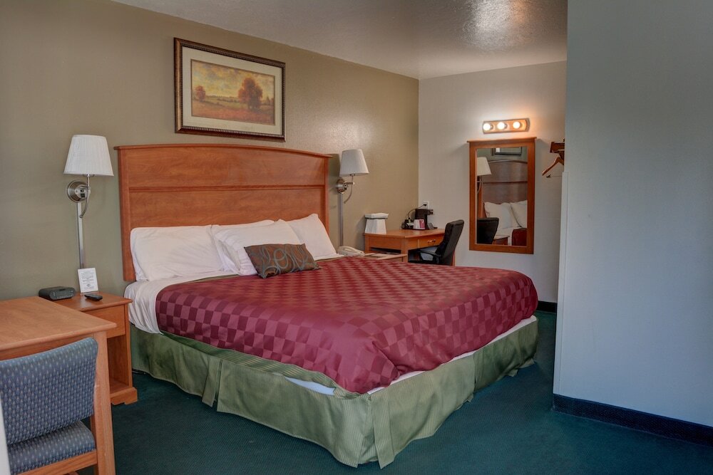 Superior Room, 1 King Bed