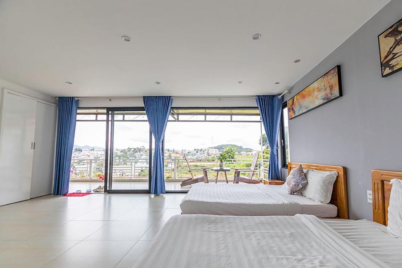 Quadruple Room with Mountain View