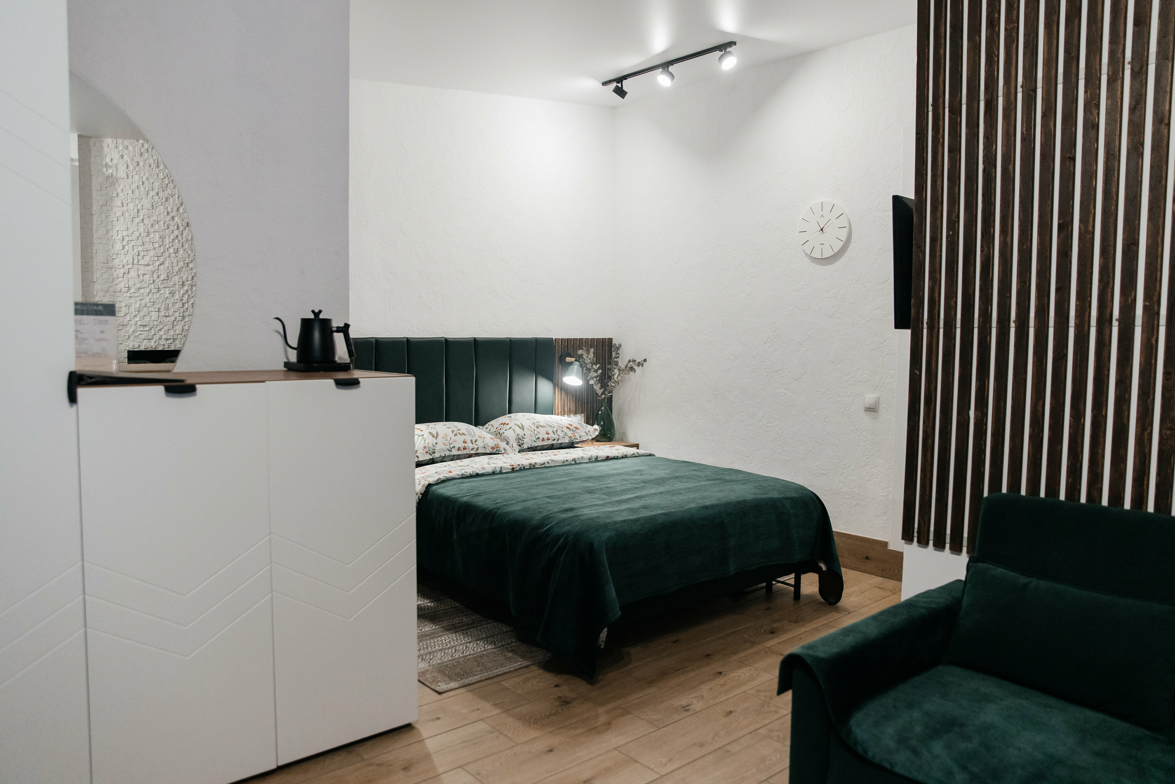 Комната № 18 (с отдельным входом)