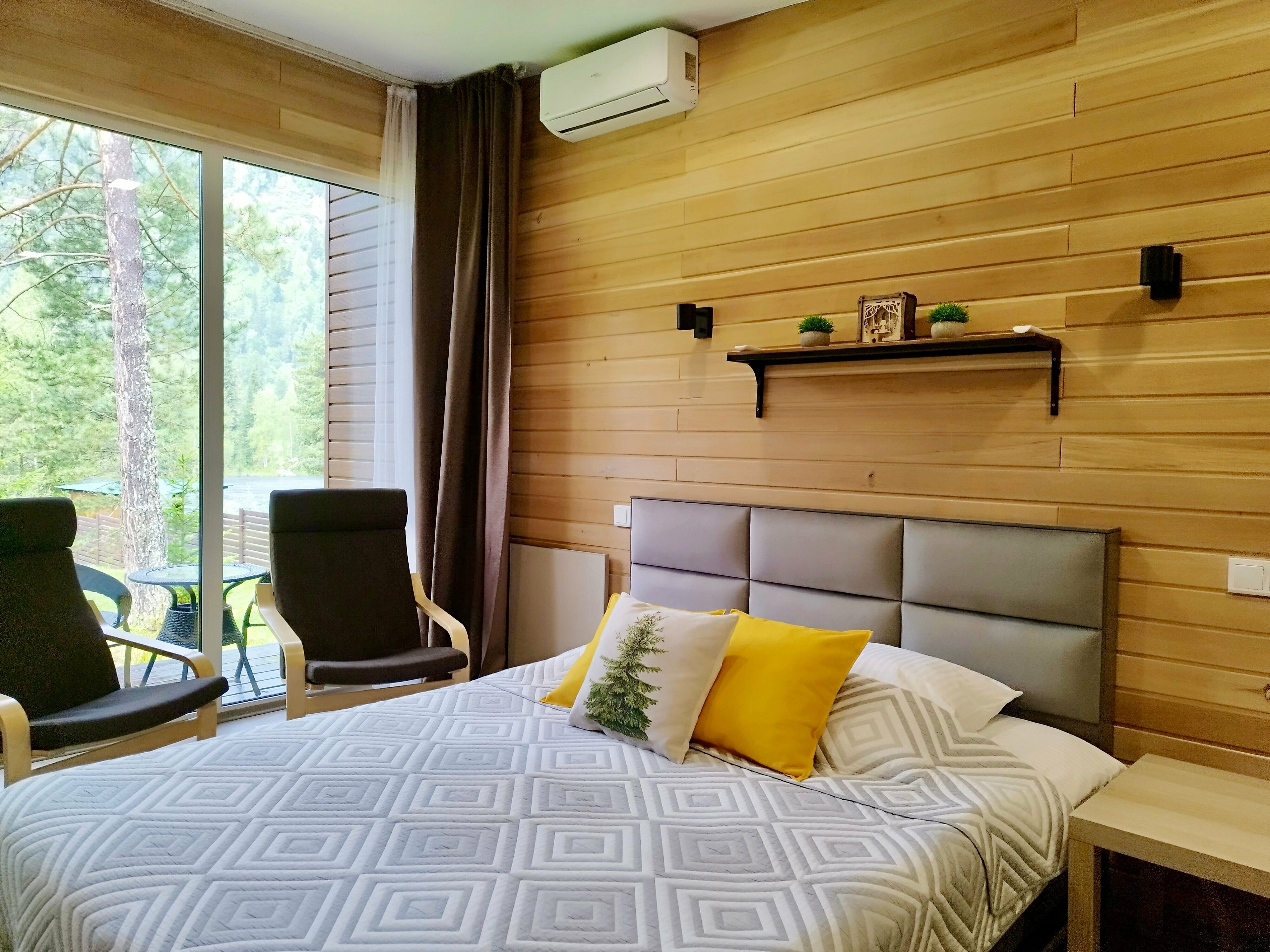 Дом с видом на горы