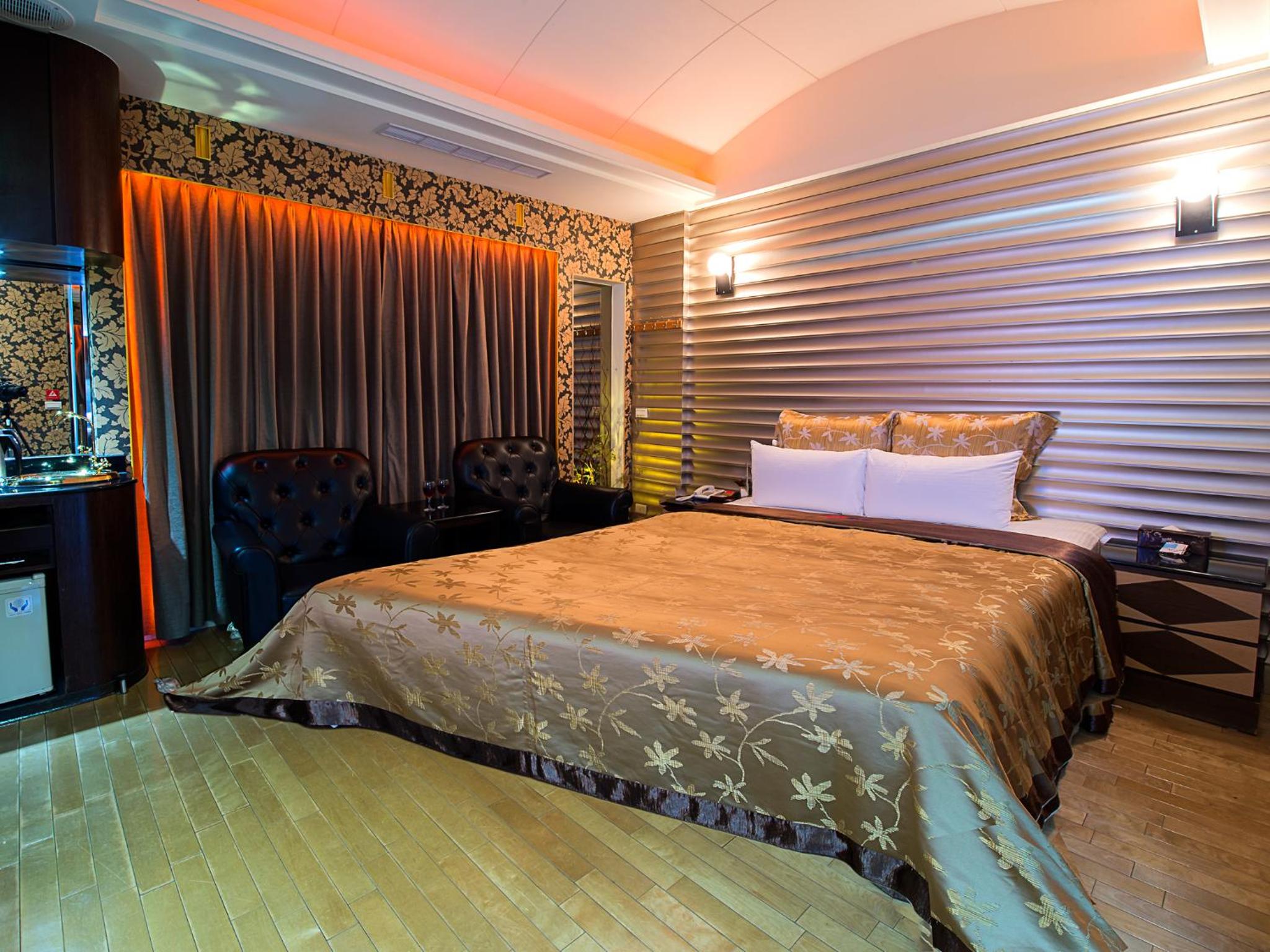 Fashion Double Suite