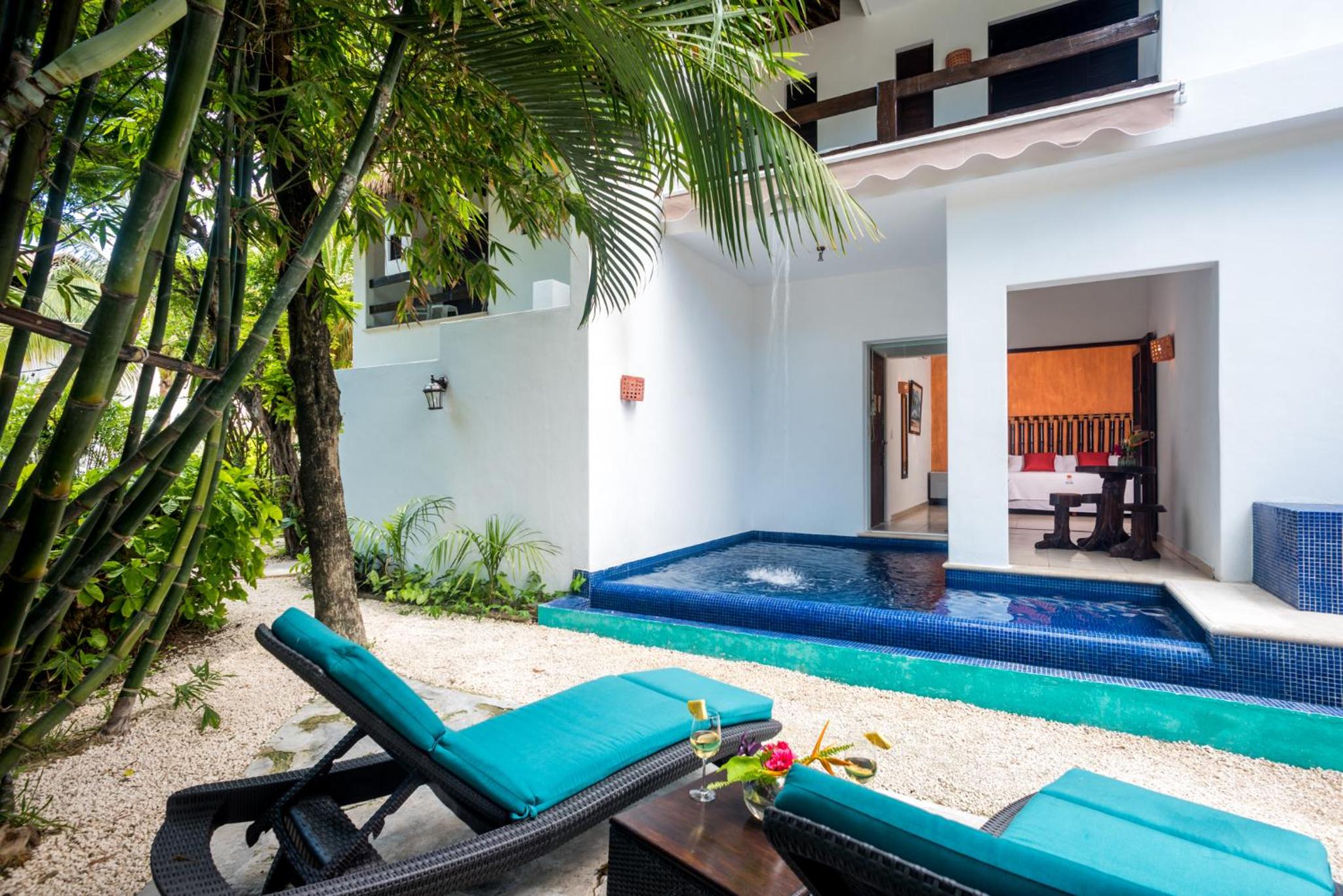 Deluxe Suite with Private Pool