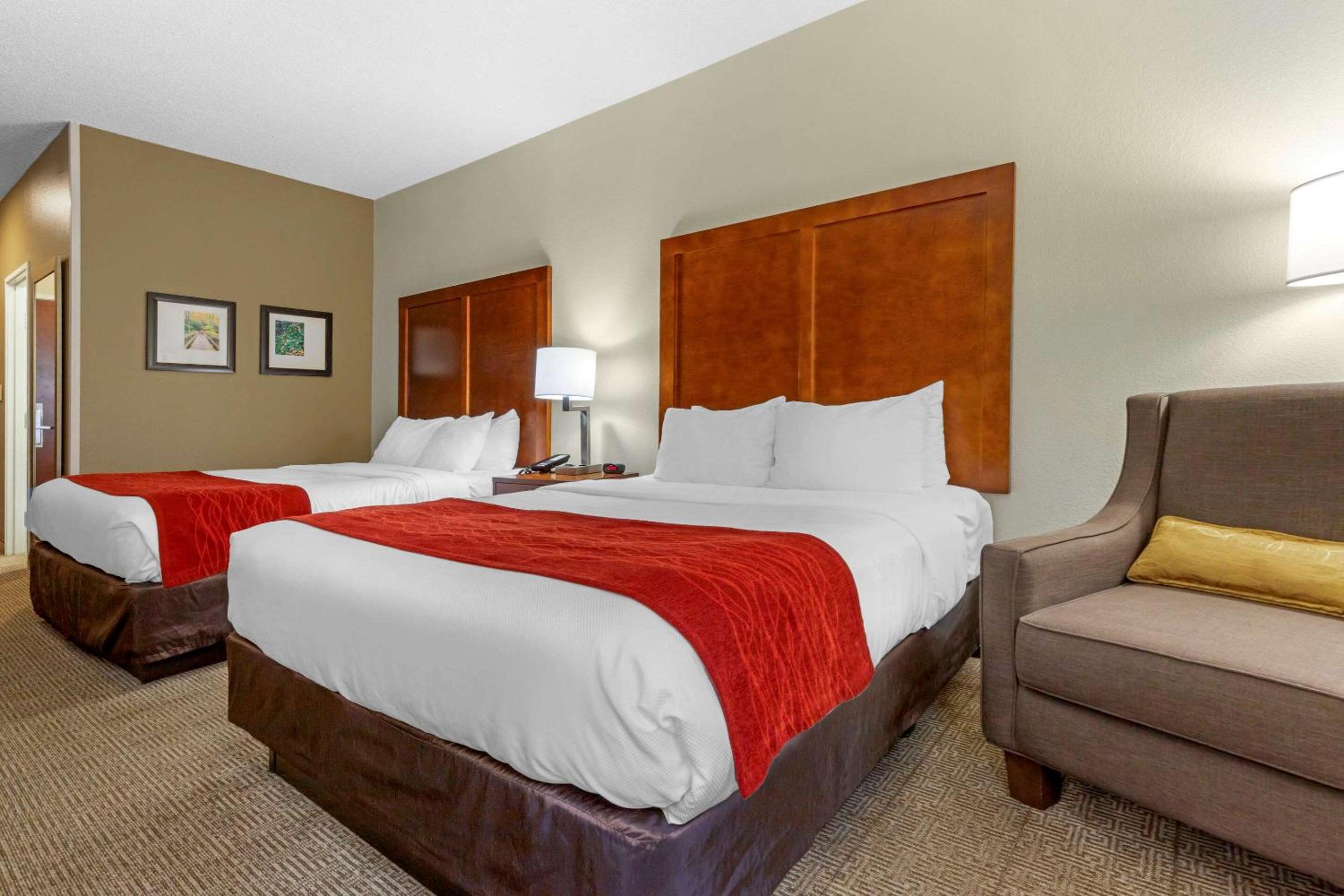 Queen Room with Two Queen Beds - Non-Smoking