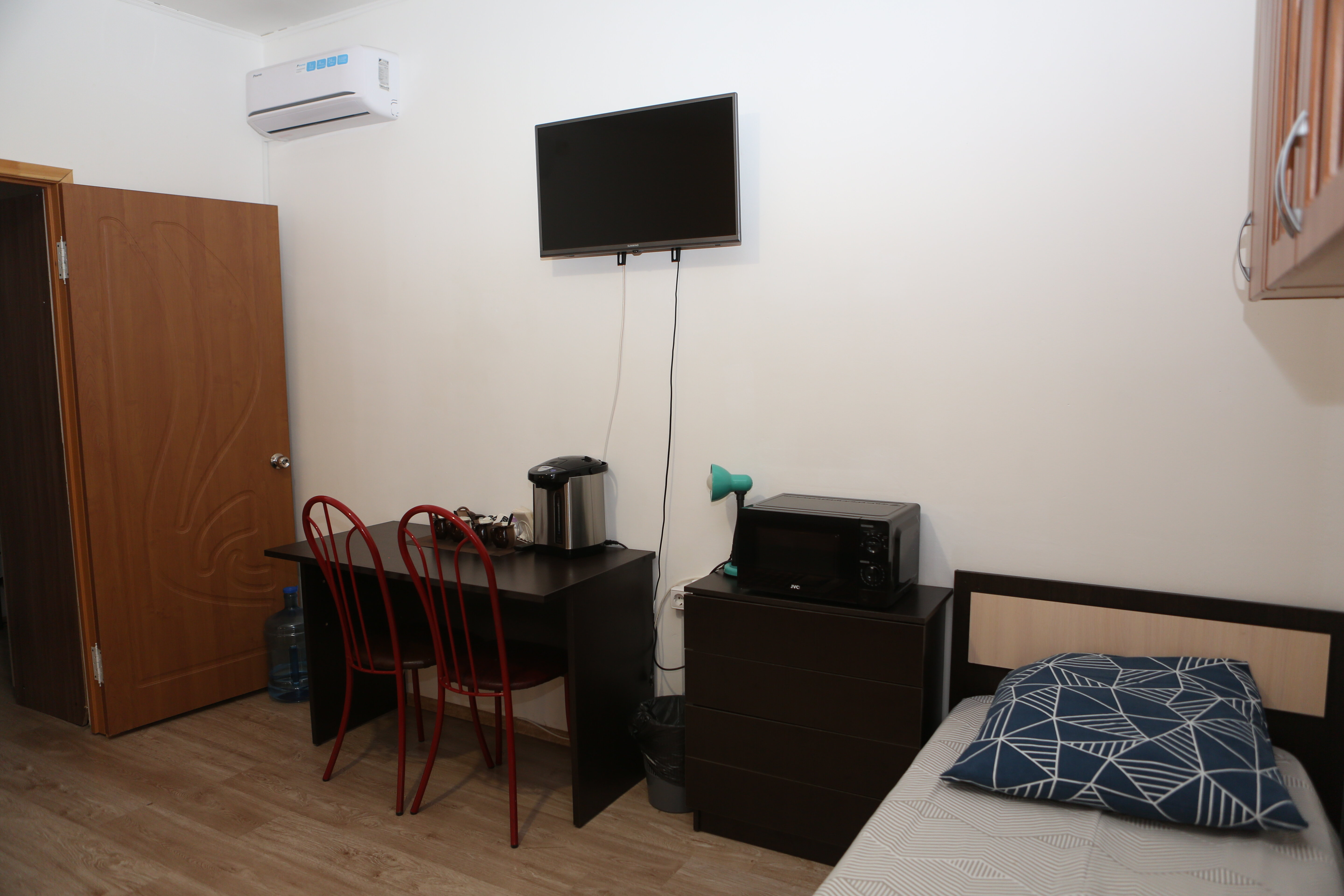 Cемейный номер с собственной ванной комнатой