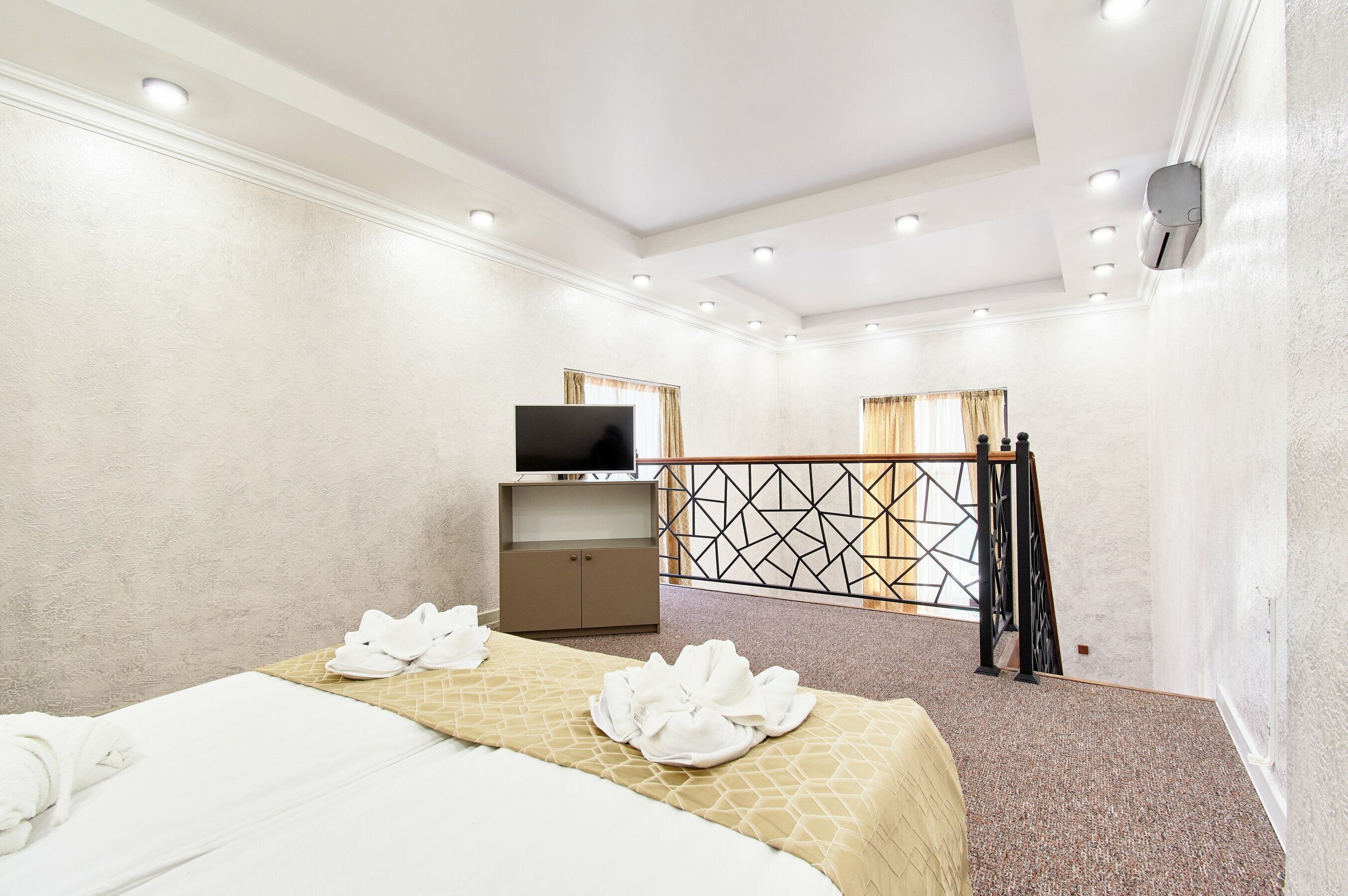 Двухуровневый четырехместный номер