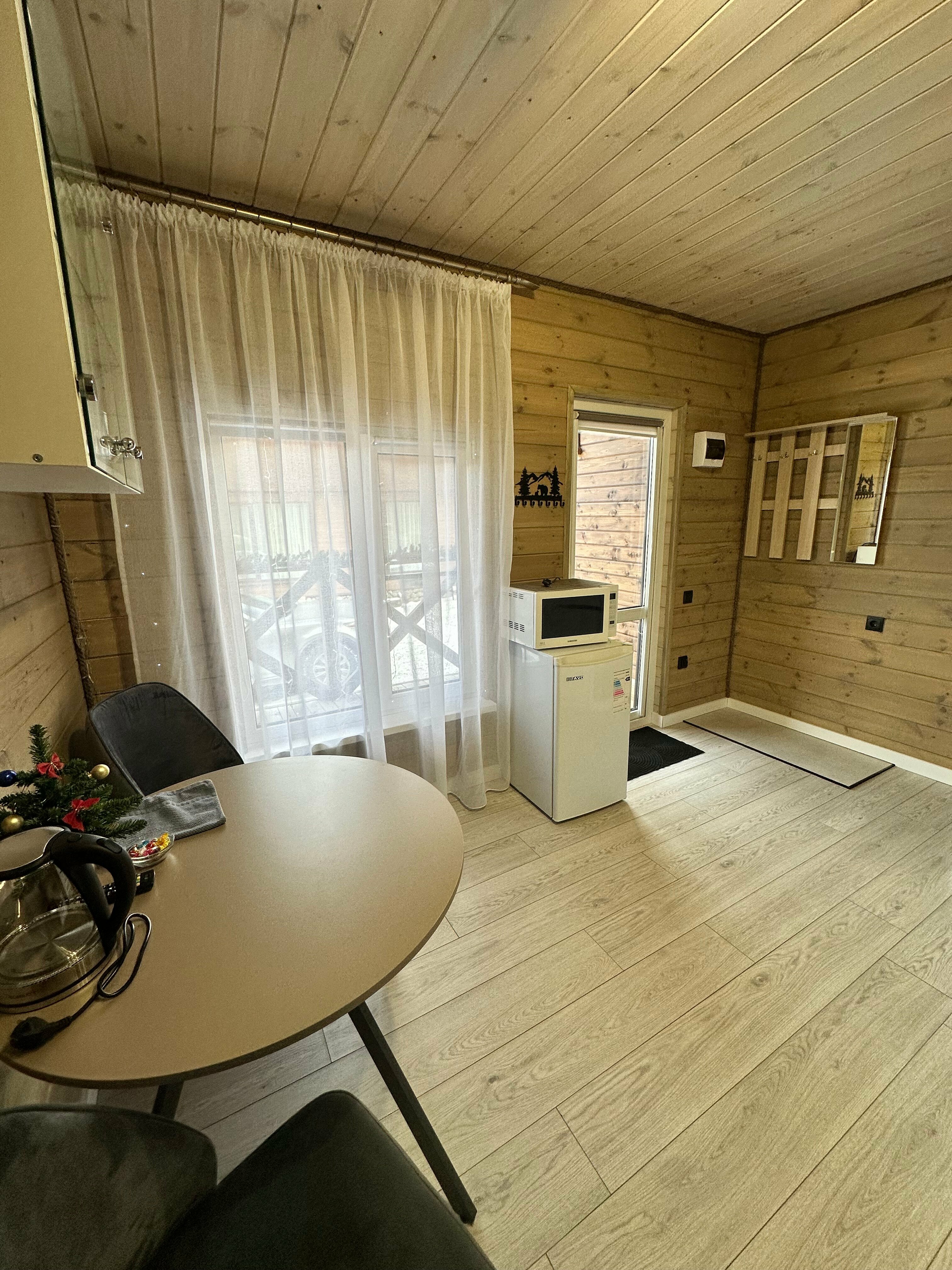 Двухместный номер с 1 кроватью или 2 отдельными кроватями, вид на горы