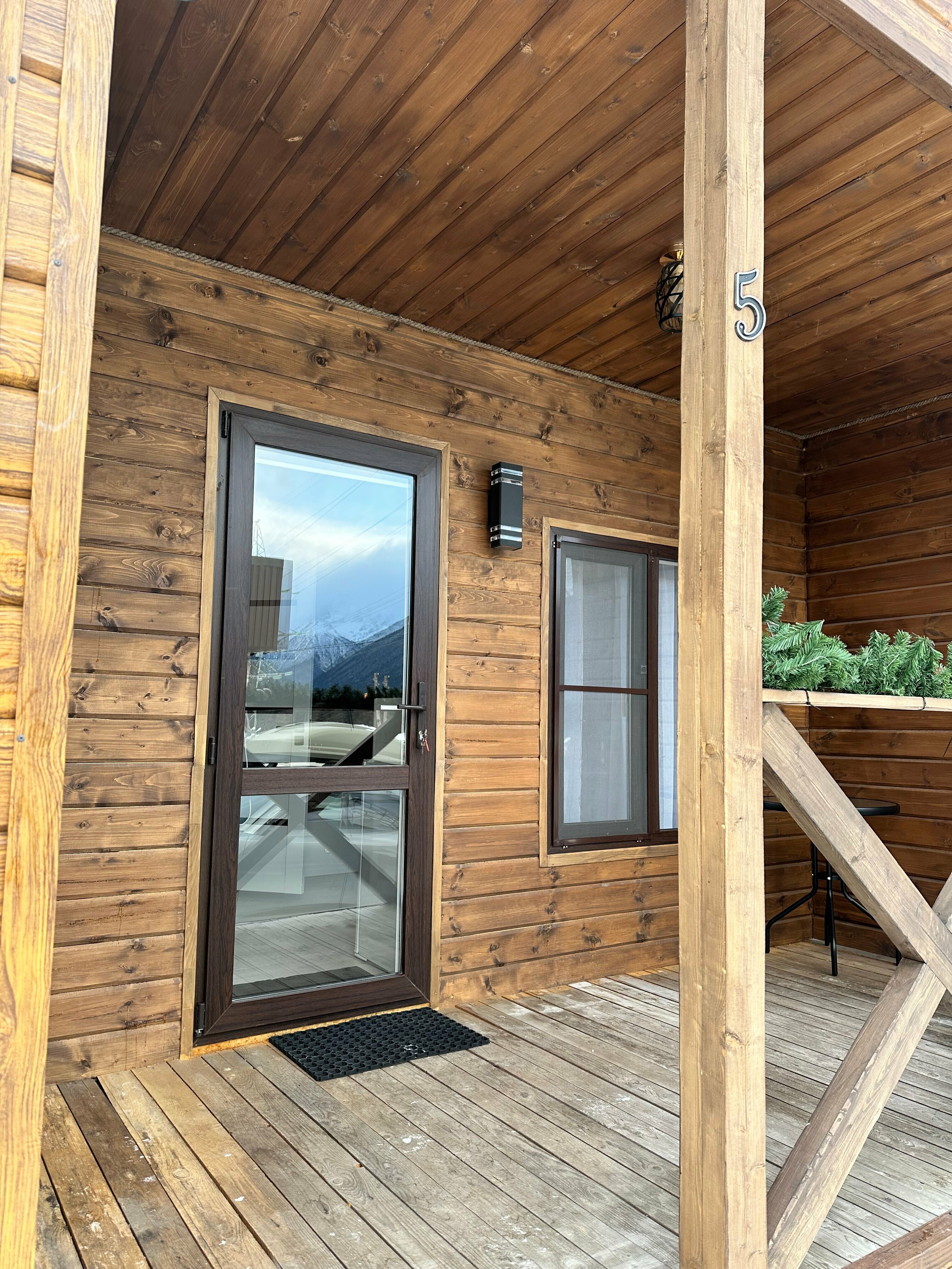 Двухместный номер с 1 кроватью или 2 отдельными кроватями, вид на горы