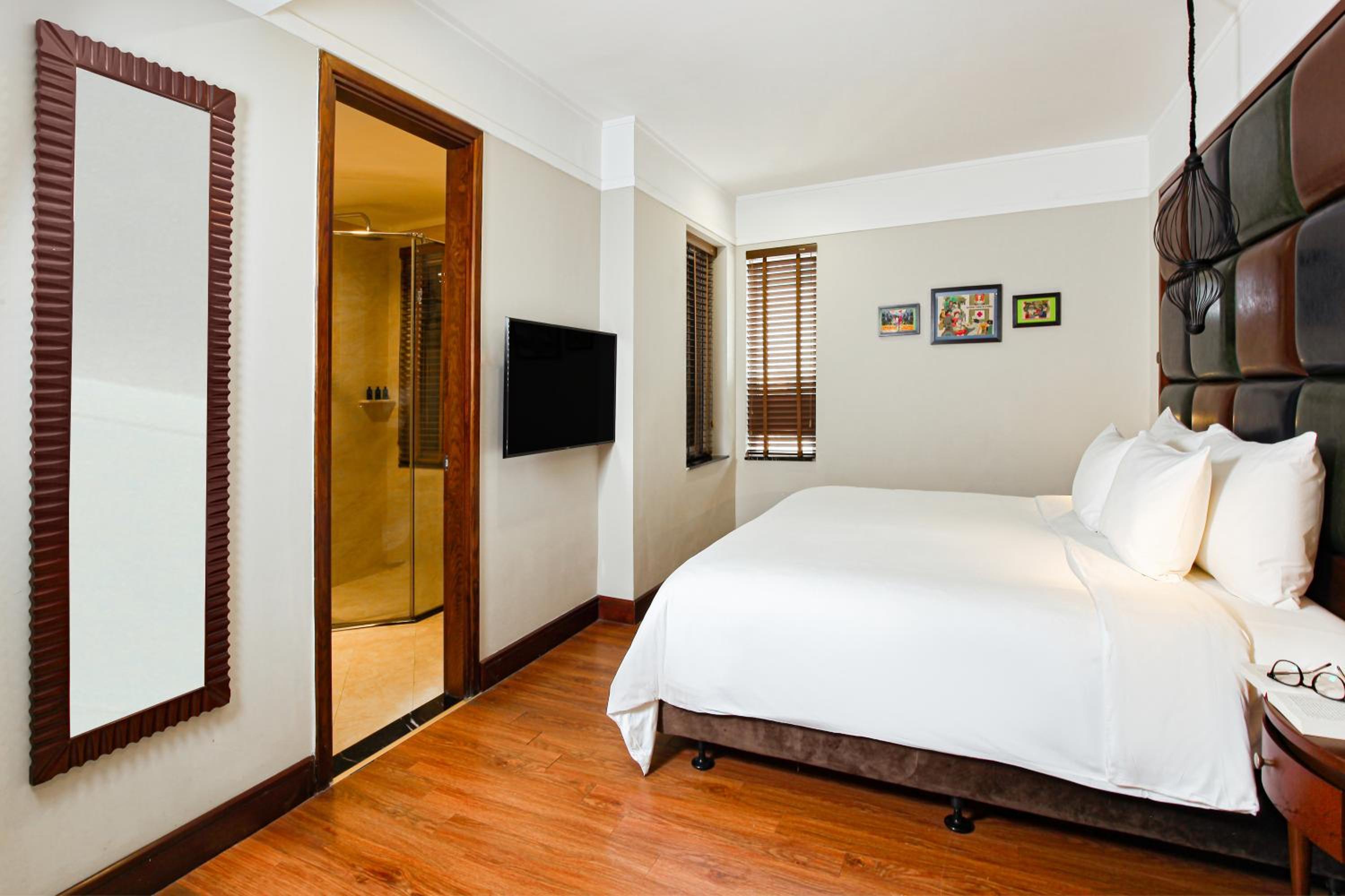 Superior Room without Window