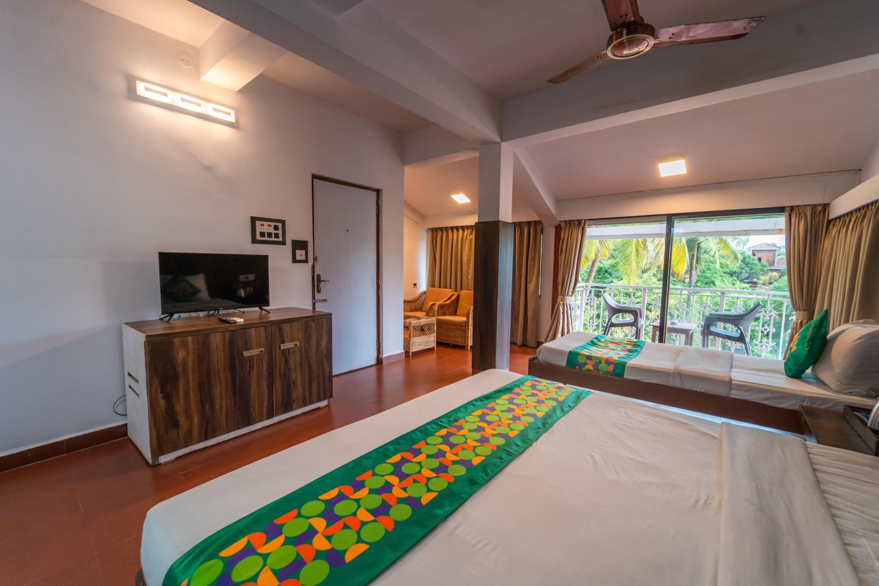 Premium Room with Pool View