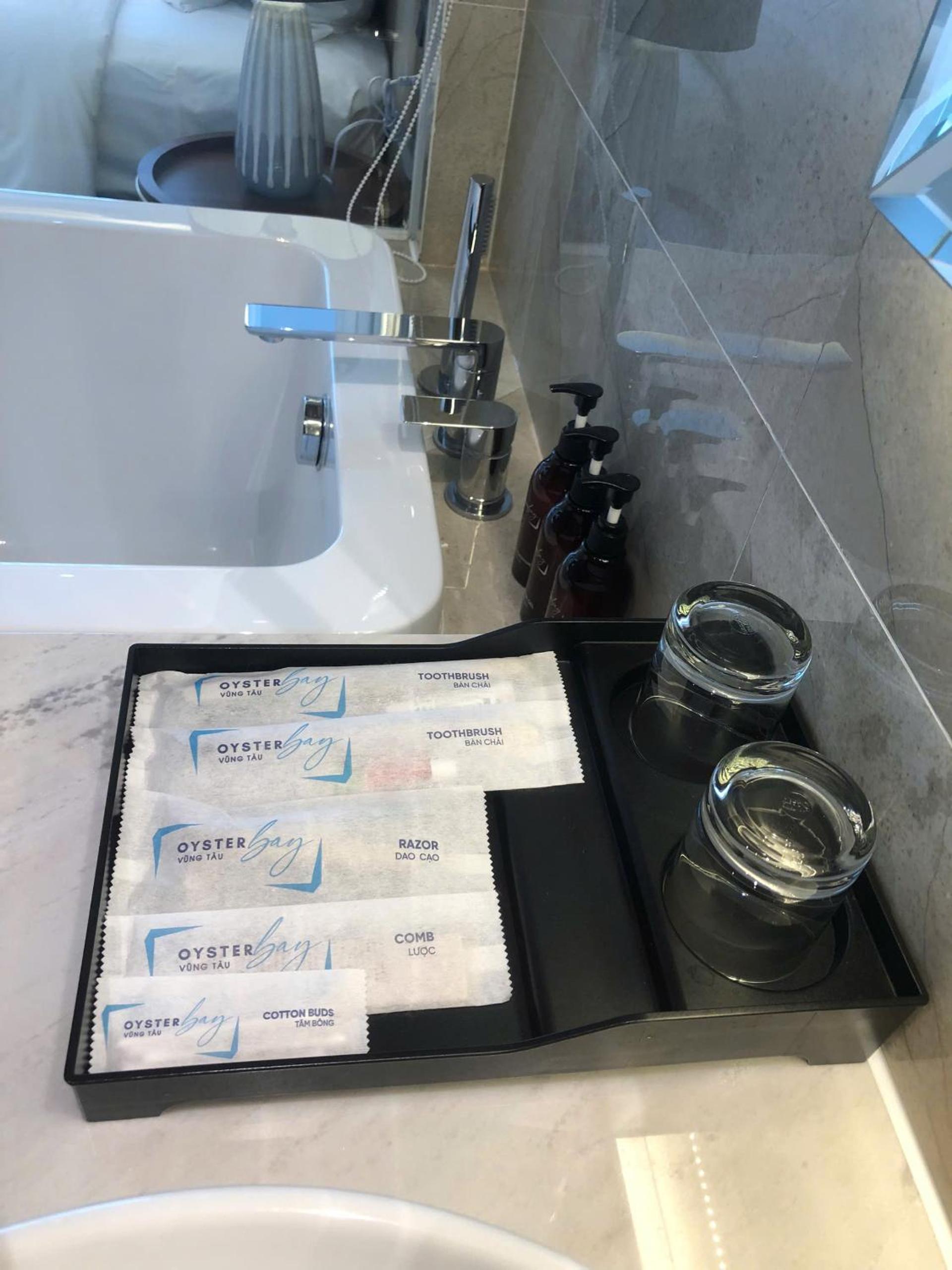 Family Room with Mountain View