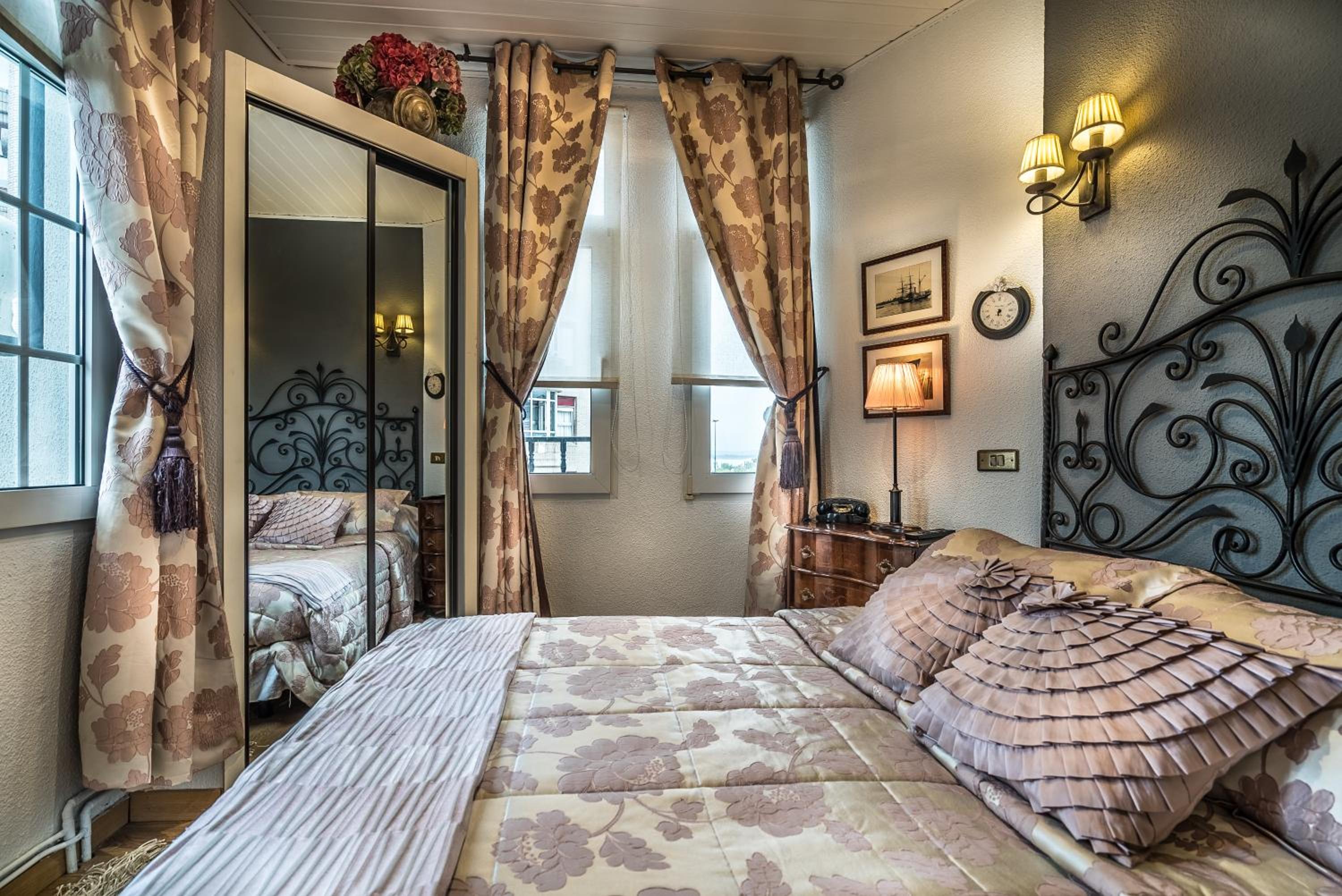 Family Room with Sea View