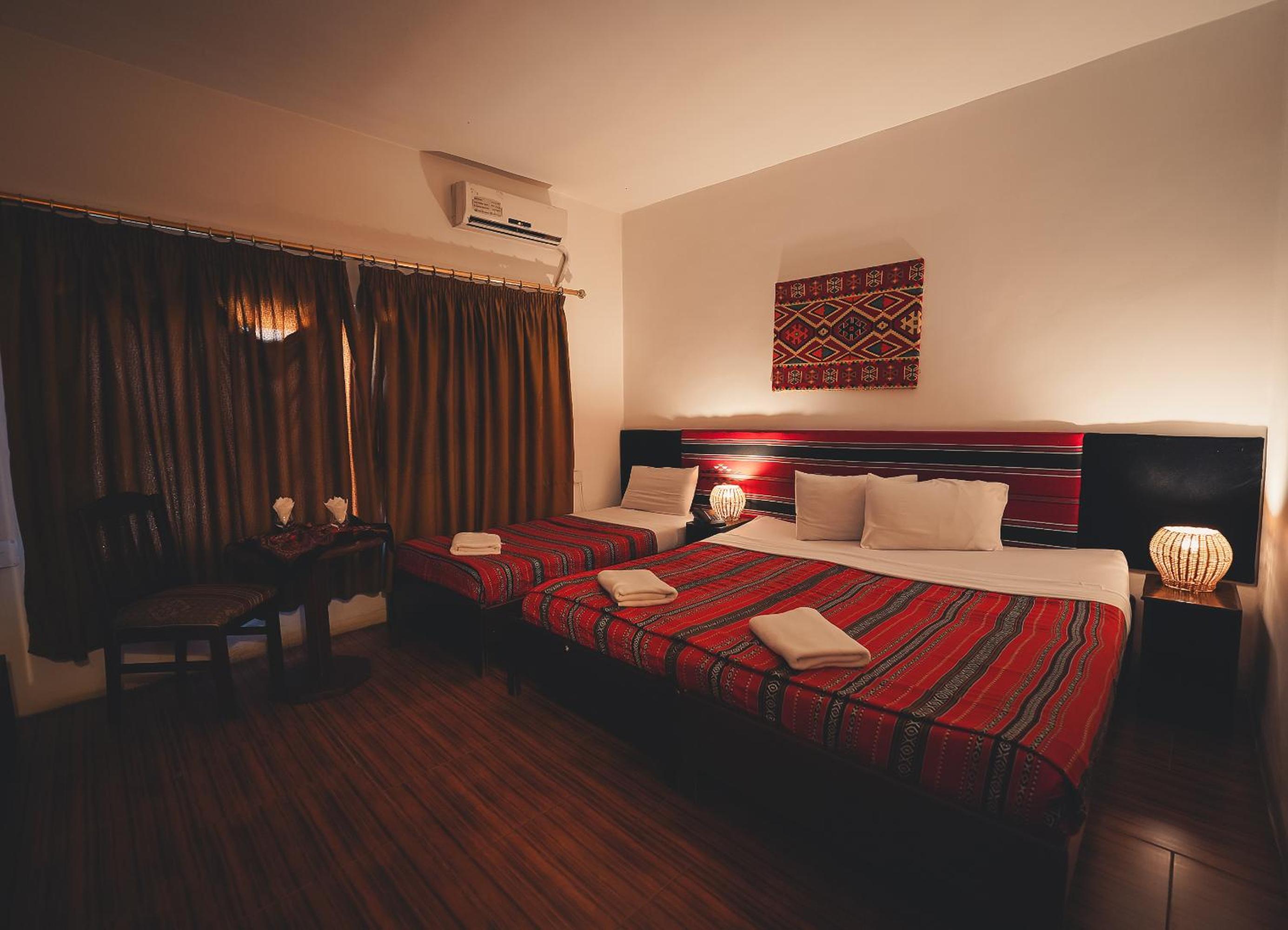 Triple Room with City View