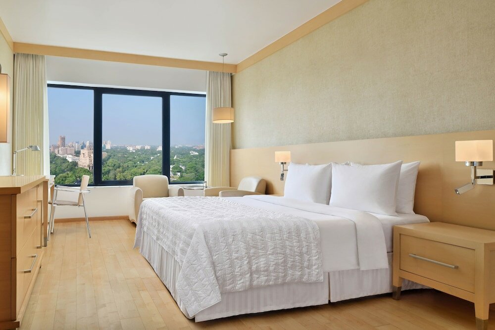 Club Room, 1 Queen Bed