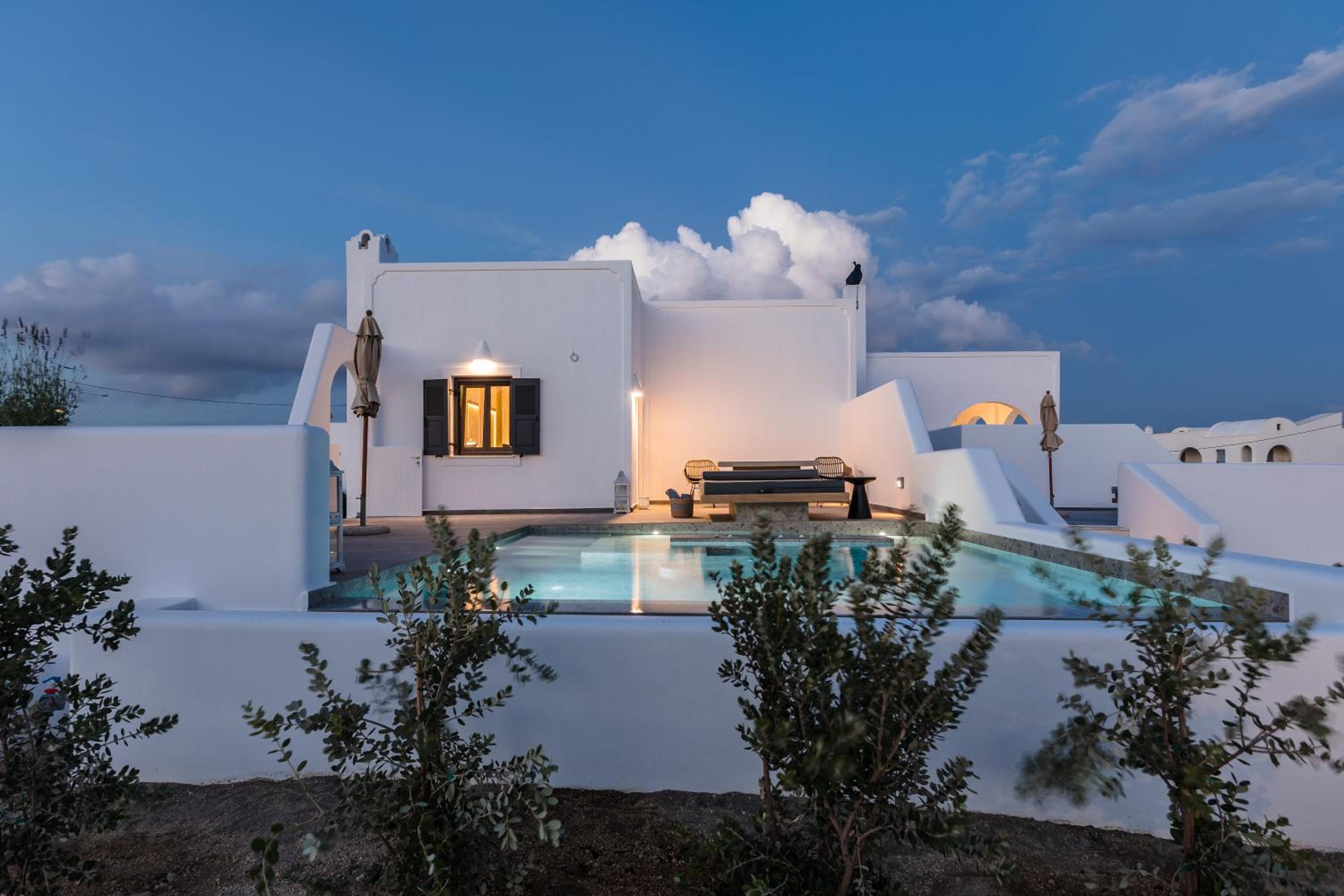 Junior Suite with Private Pool & Jetted Tub