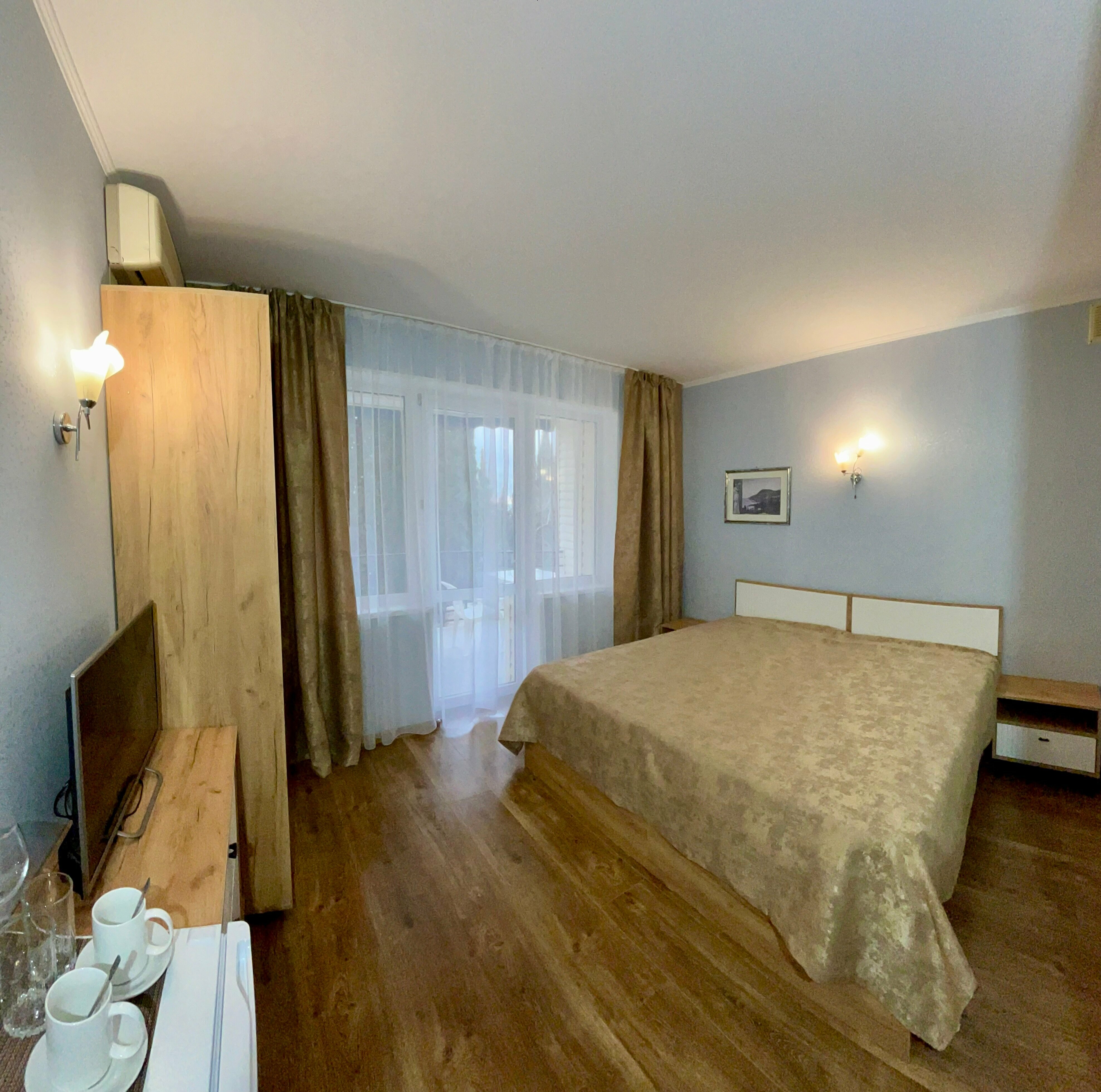 Двухместный номер с 1 кроватью или 2 отдельными кроватями и балконом