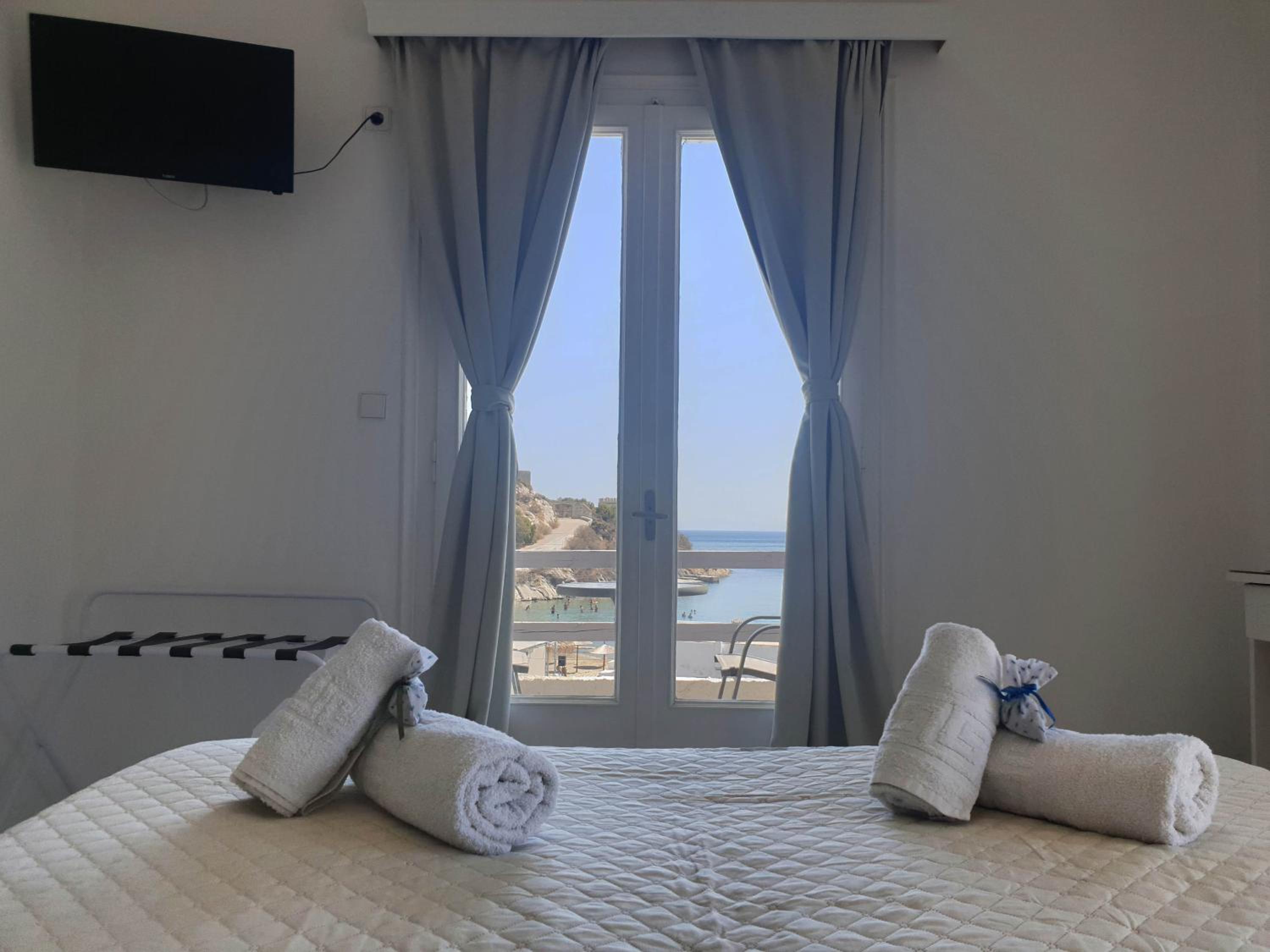 Deluxe Twin Room with Sea View