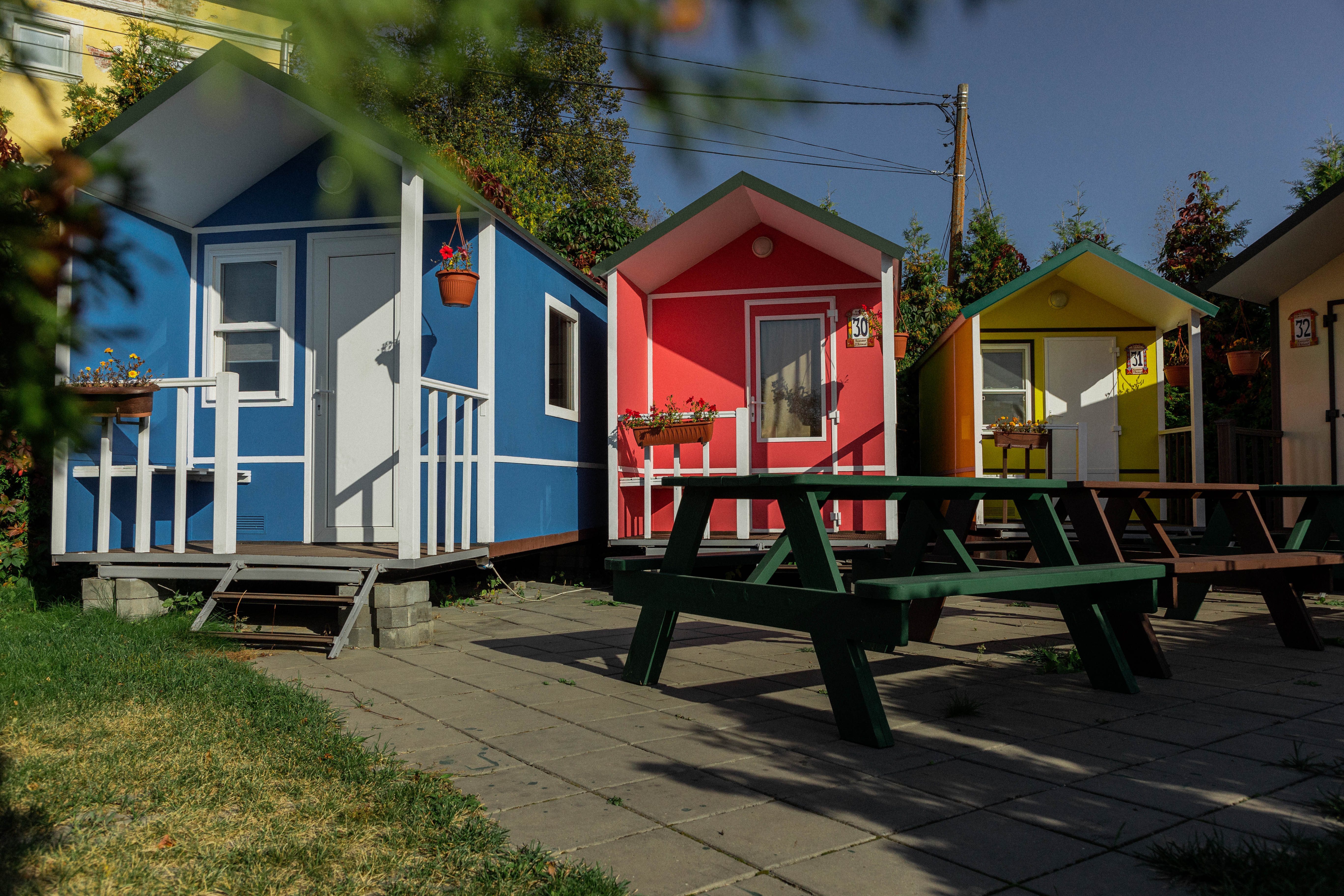 Небольшой двухместный номер с 2 отдельными кроватями