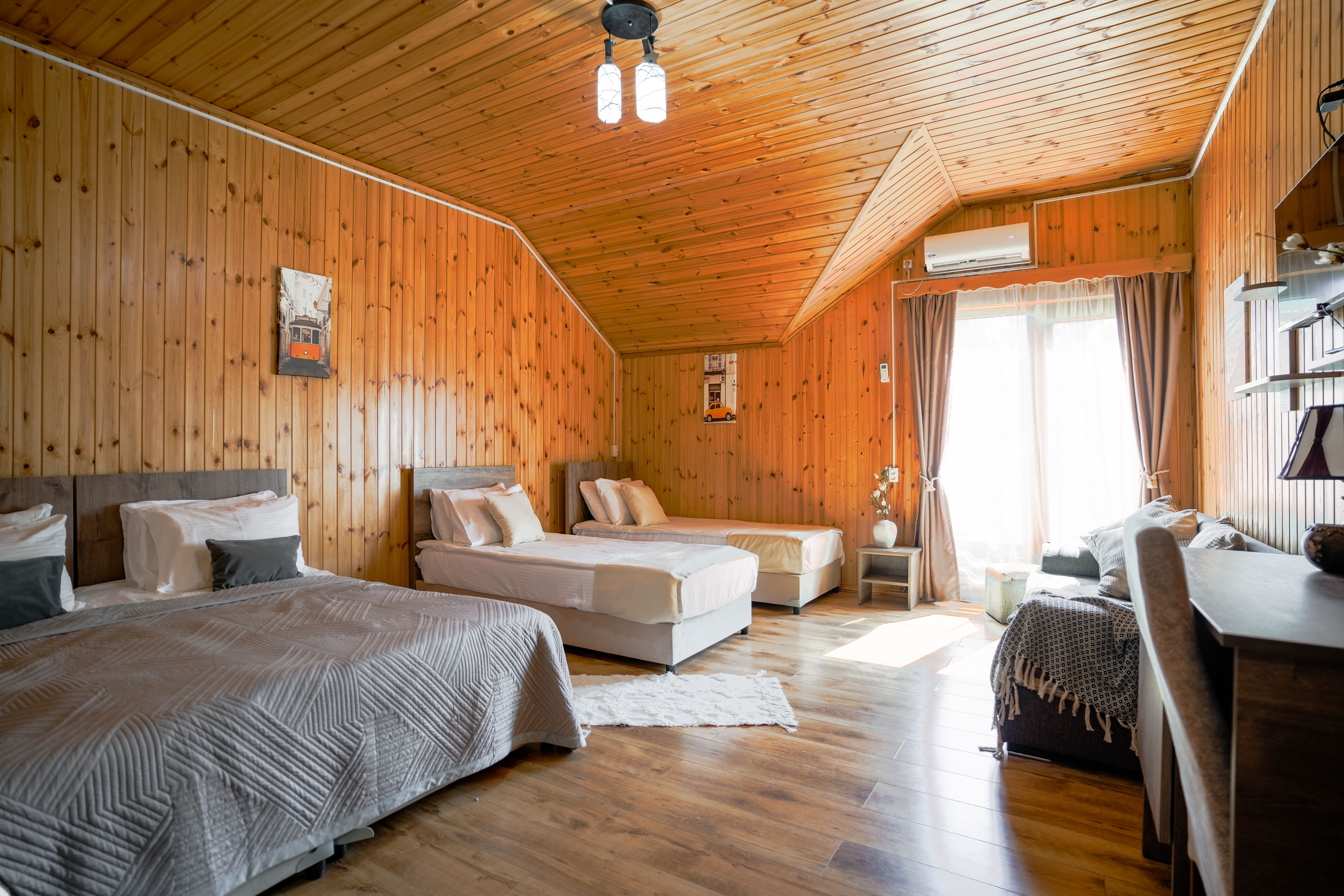 Семейный номер с балконом