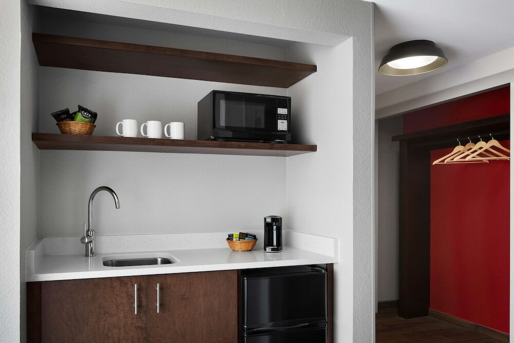 Suite, 2 Bedrooms, Bathtub