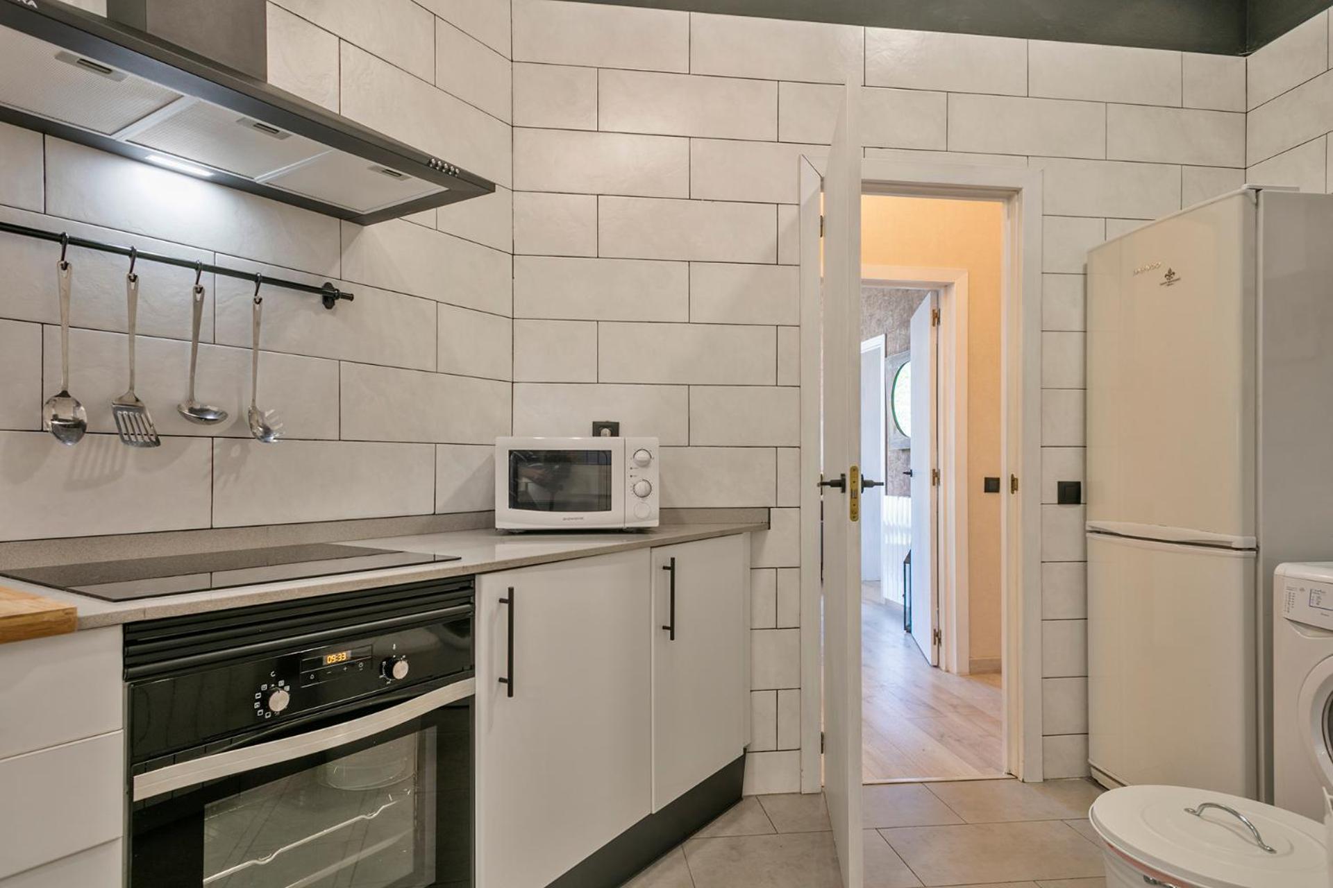Three-Bedroom Apartment (6 Adults)
