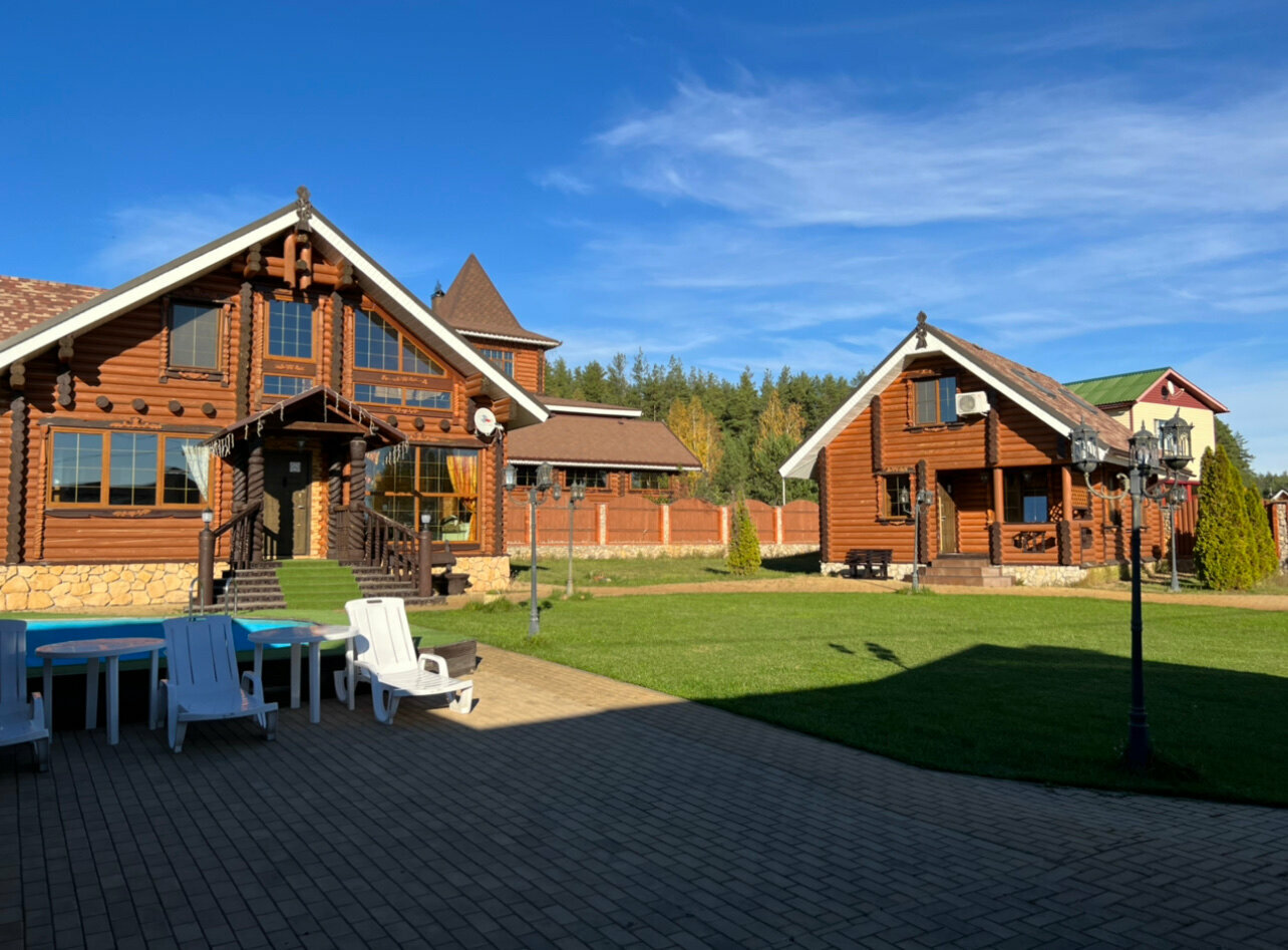 Дом с собственным бассейном