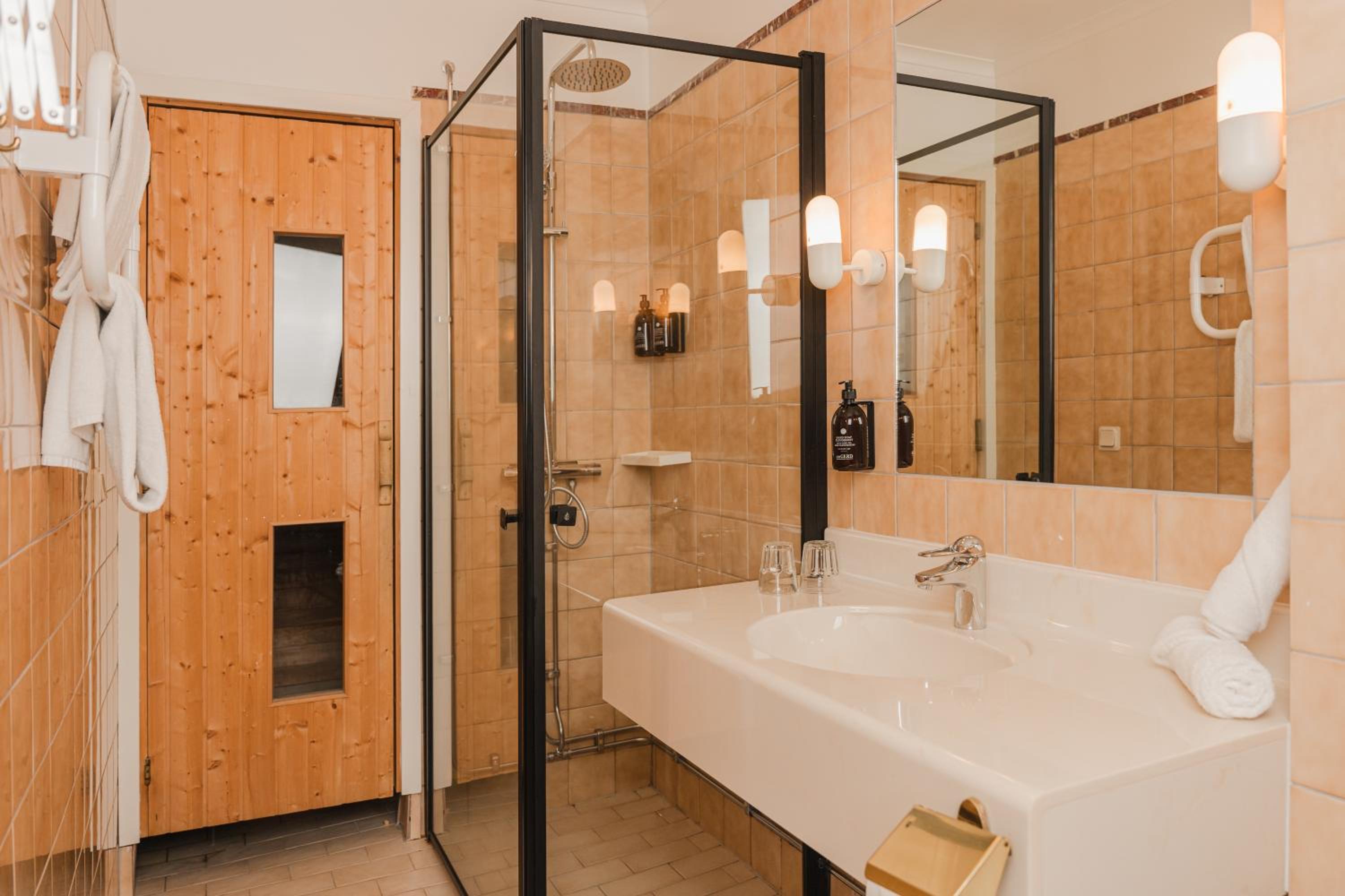 Junior Suite with Sauna