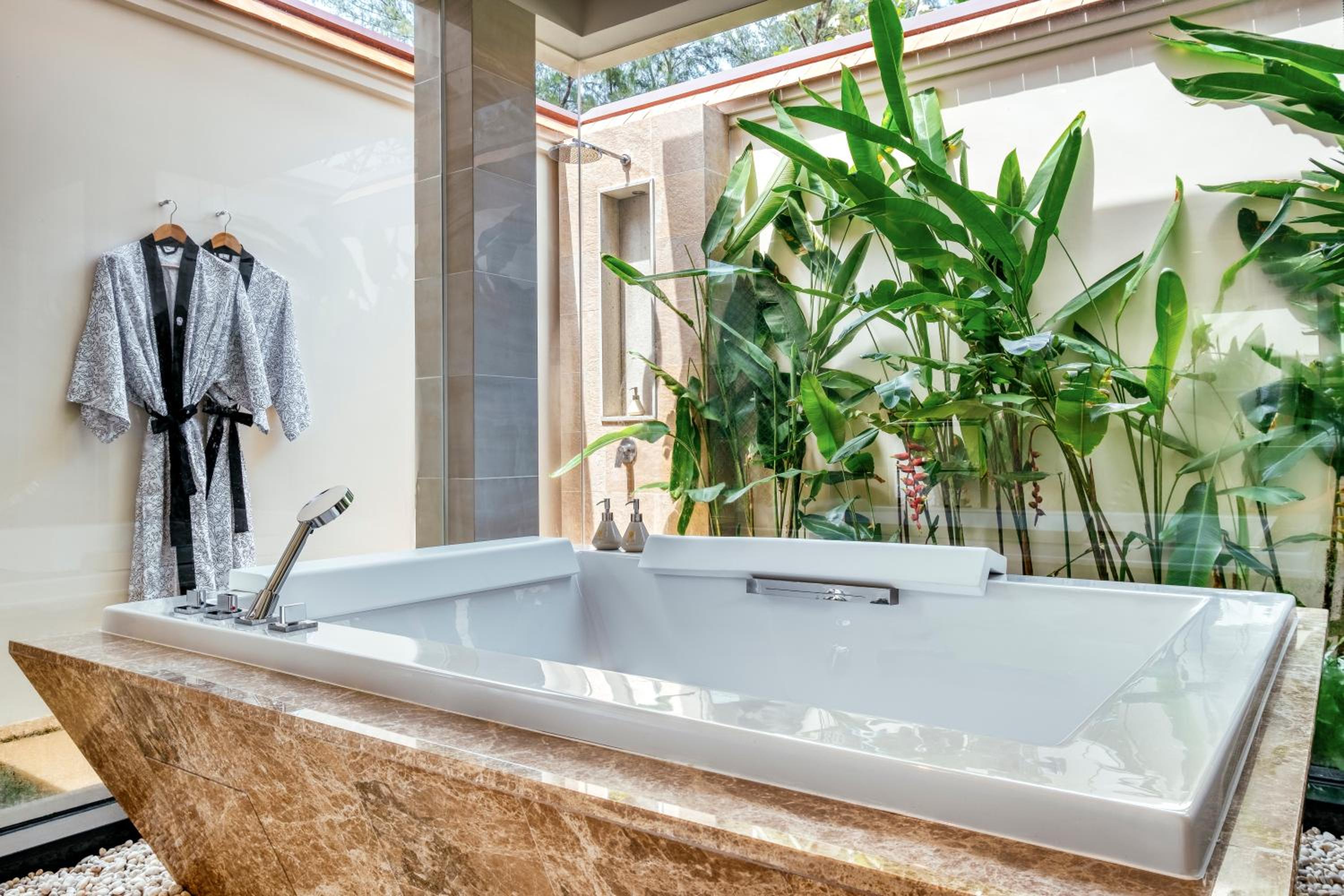 Serenity 3 Bedroom Pool Residence