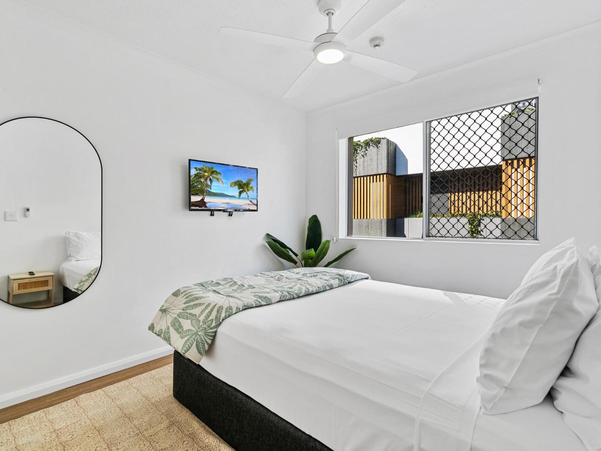 Three-Bedroom Apartment with Balcony