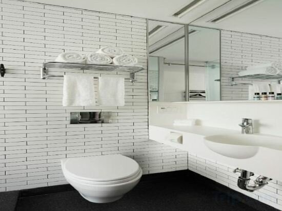 Full Pod Accessible Room